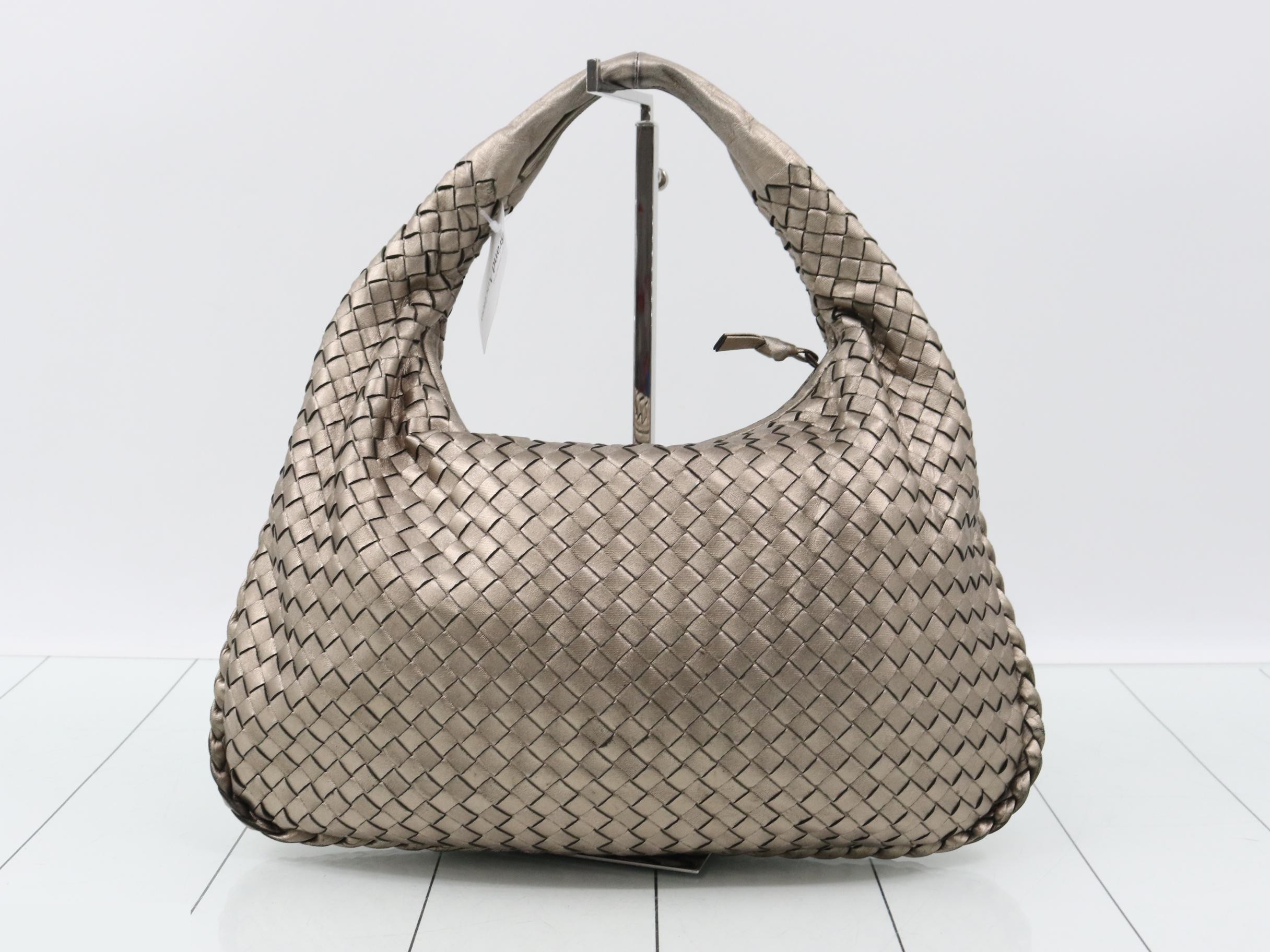 Intrecciato handbag, gold — view 2