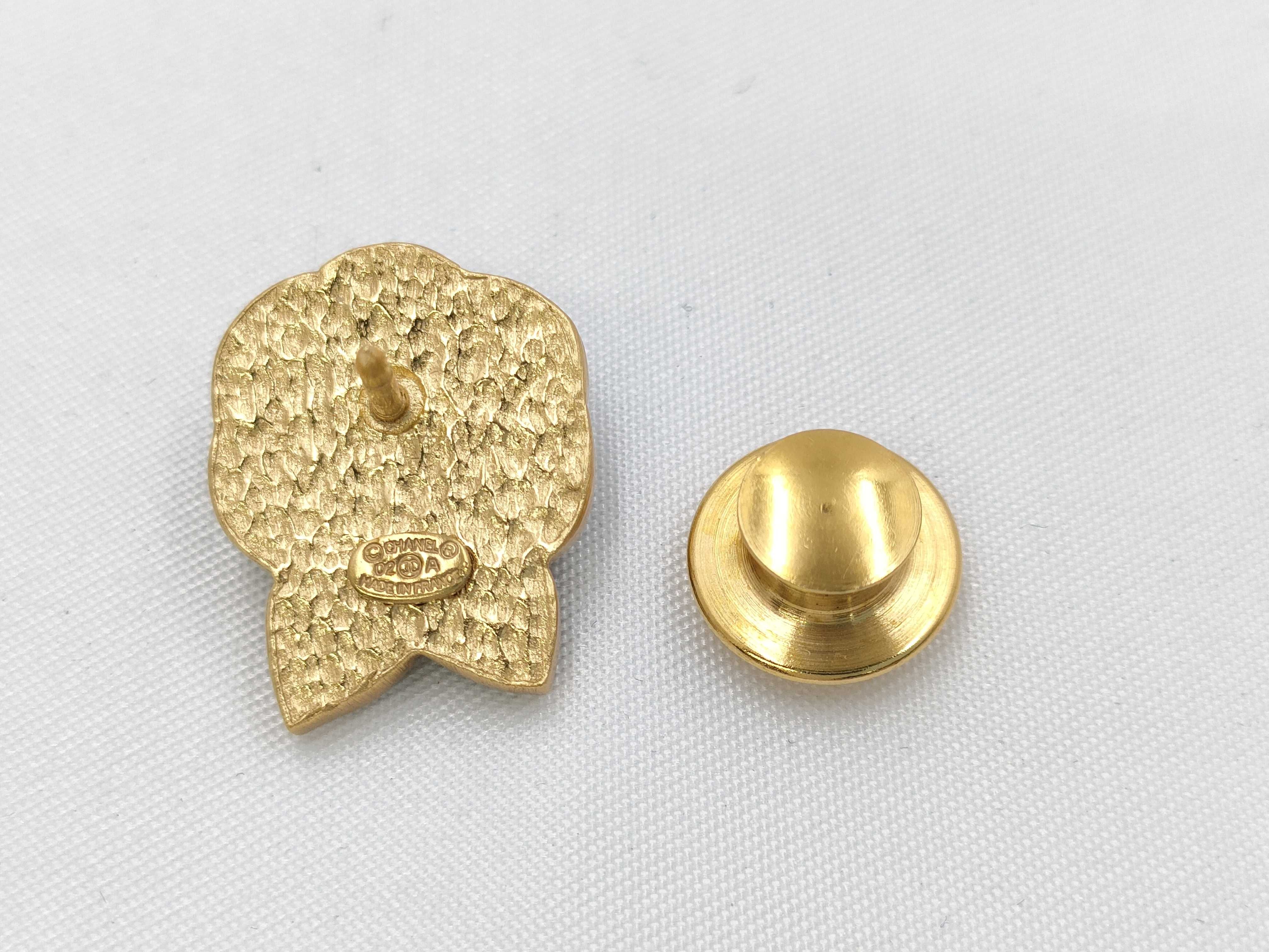 Camellia 02A Pin Brooch (Small) Camellia Brooch — view 4