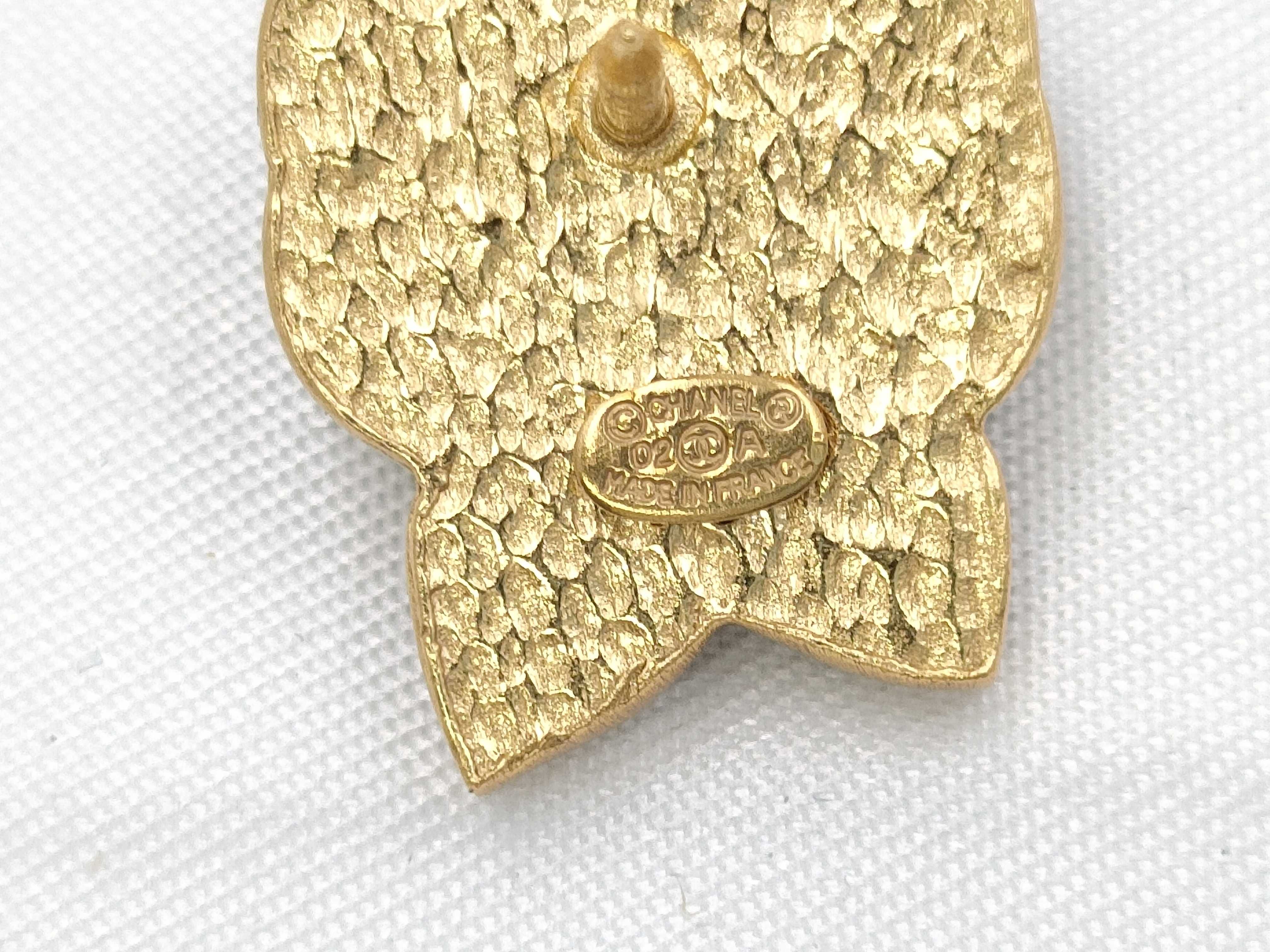 Camellia 02A Pin Brooch (Small) Camellia Brooch — view 5