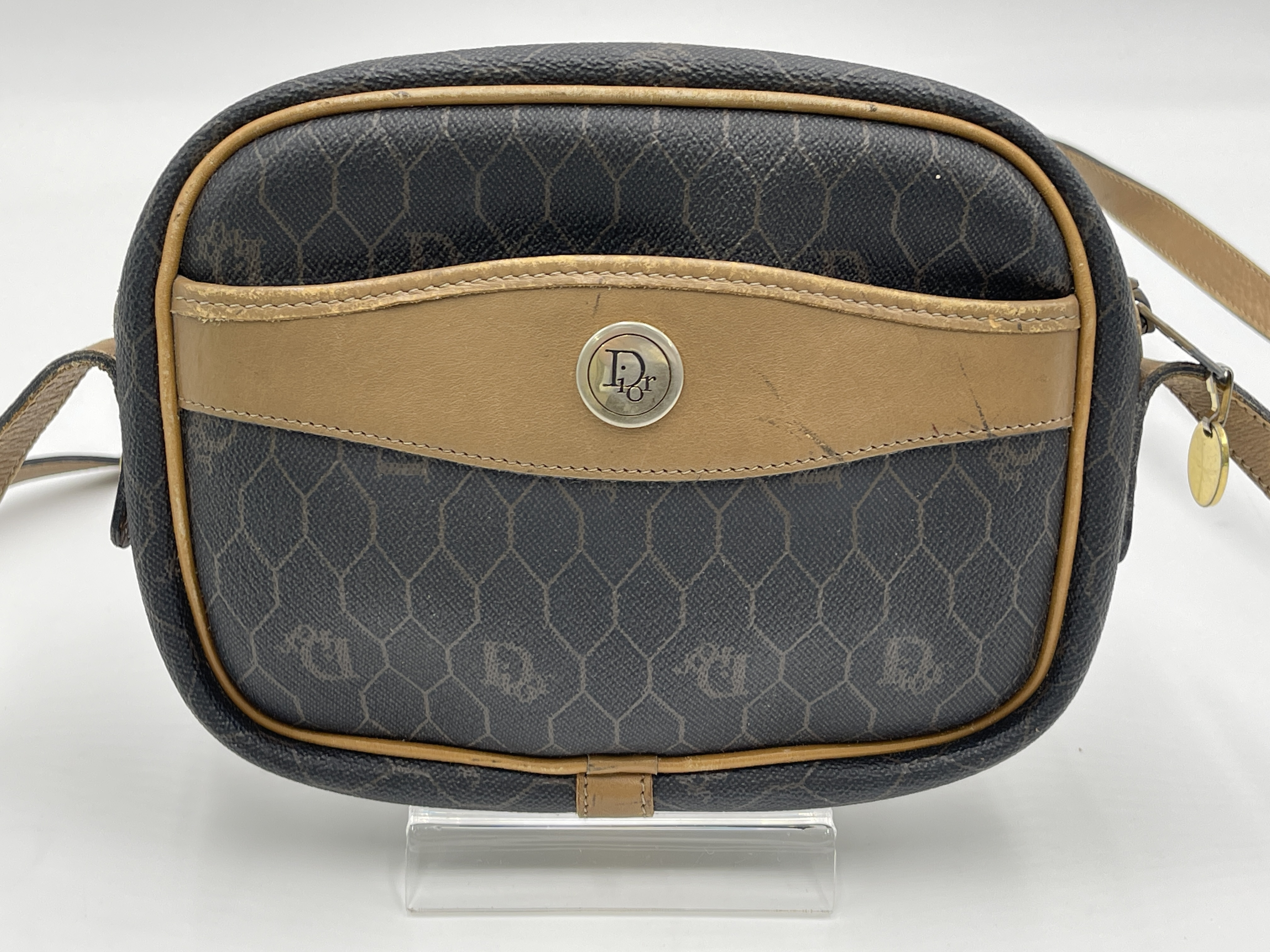 honeycomb pattern PVC shoulder bag