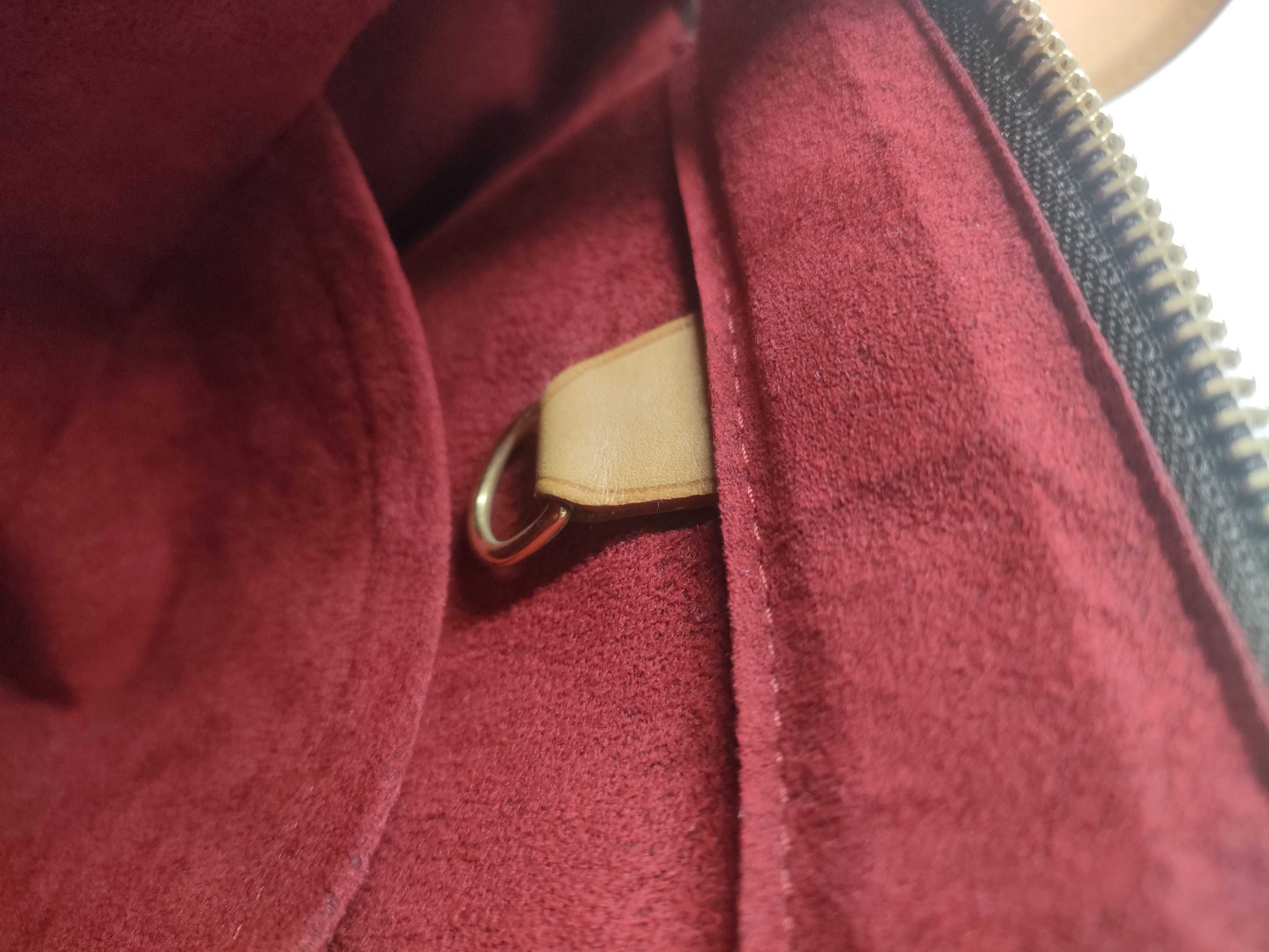 Monogram M51181 Shite GM Shoulder Bag — view 15