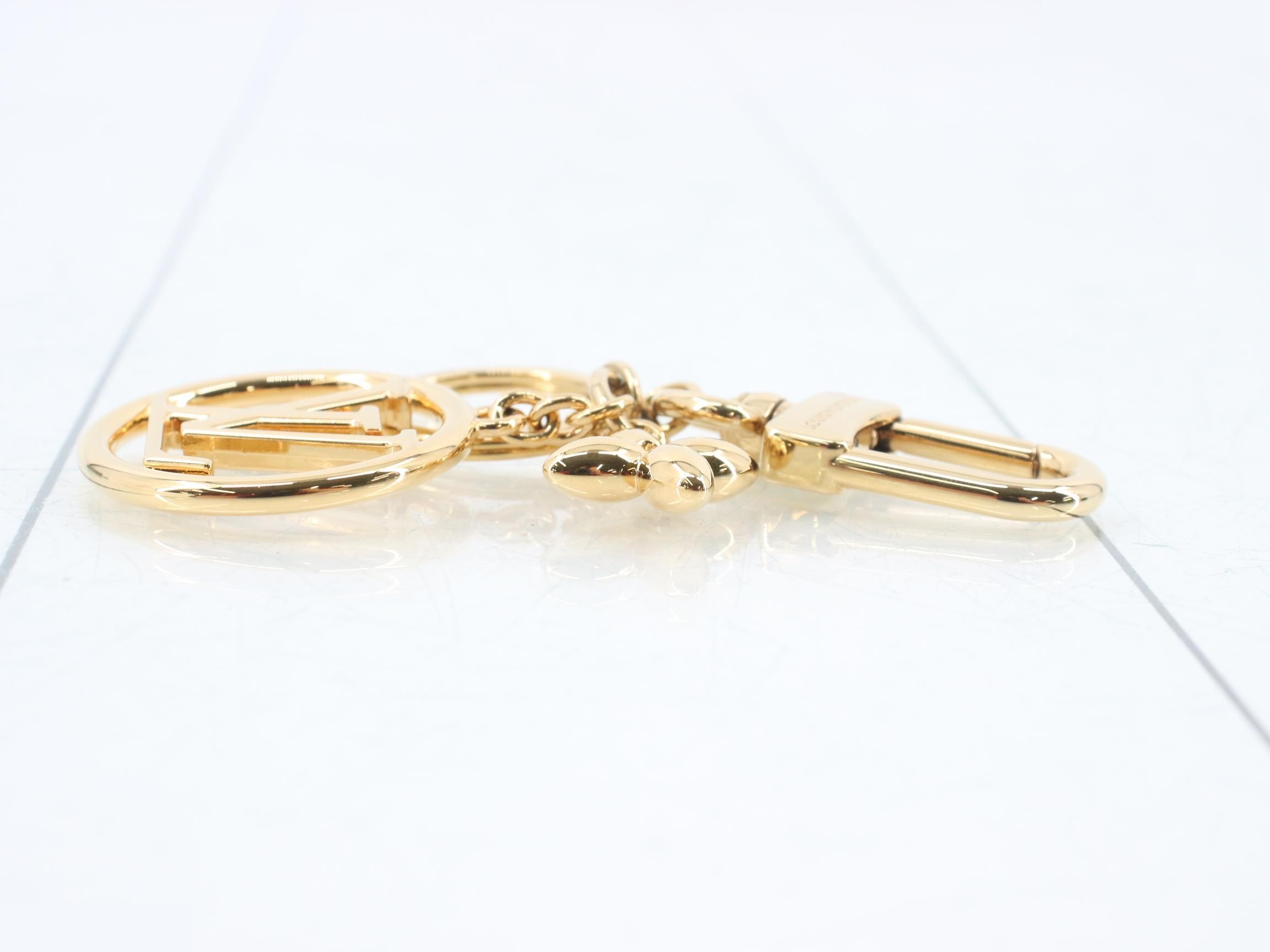 Bag charm - LV Circle - Gold — view 3