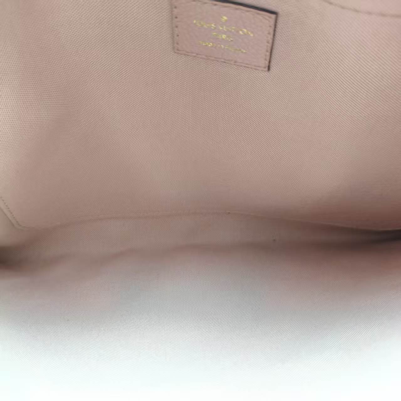 【*Shipped from: China*】LOUIS VUITTON Leather Clutch Bag Second Bag — view 6