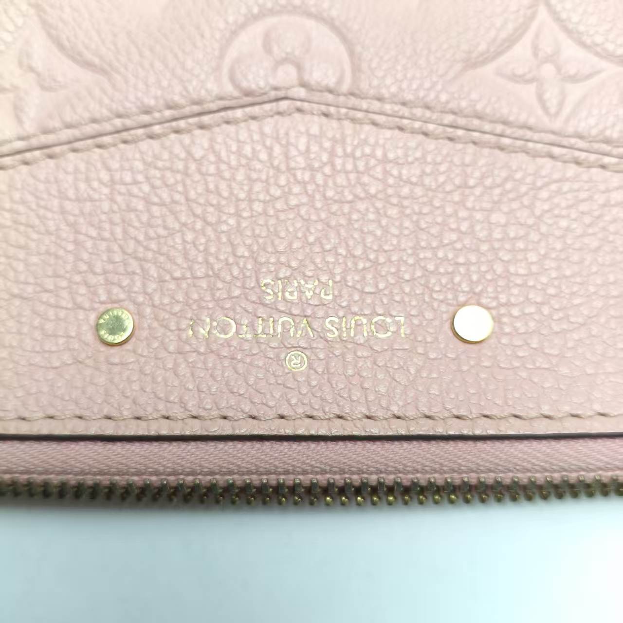 【*Shipped from: China*】LOUIS VUITTON Leather Clutch Bag Second Bag — view 10