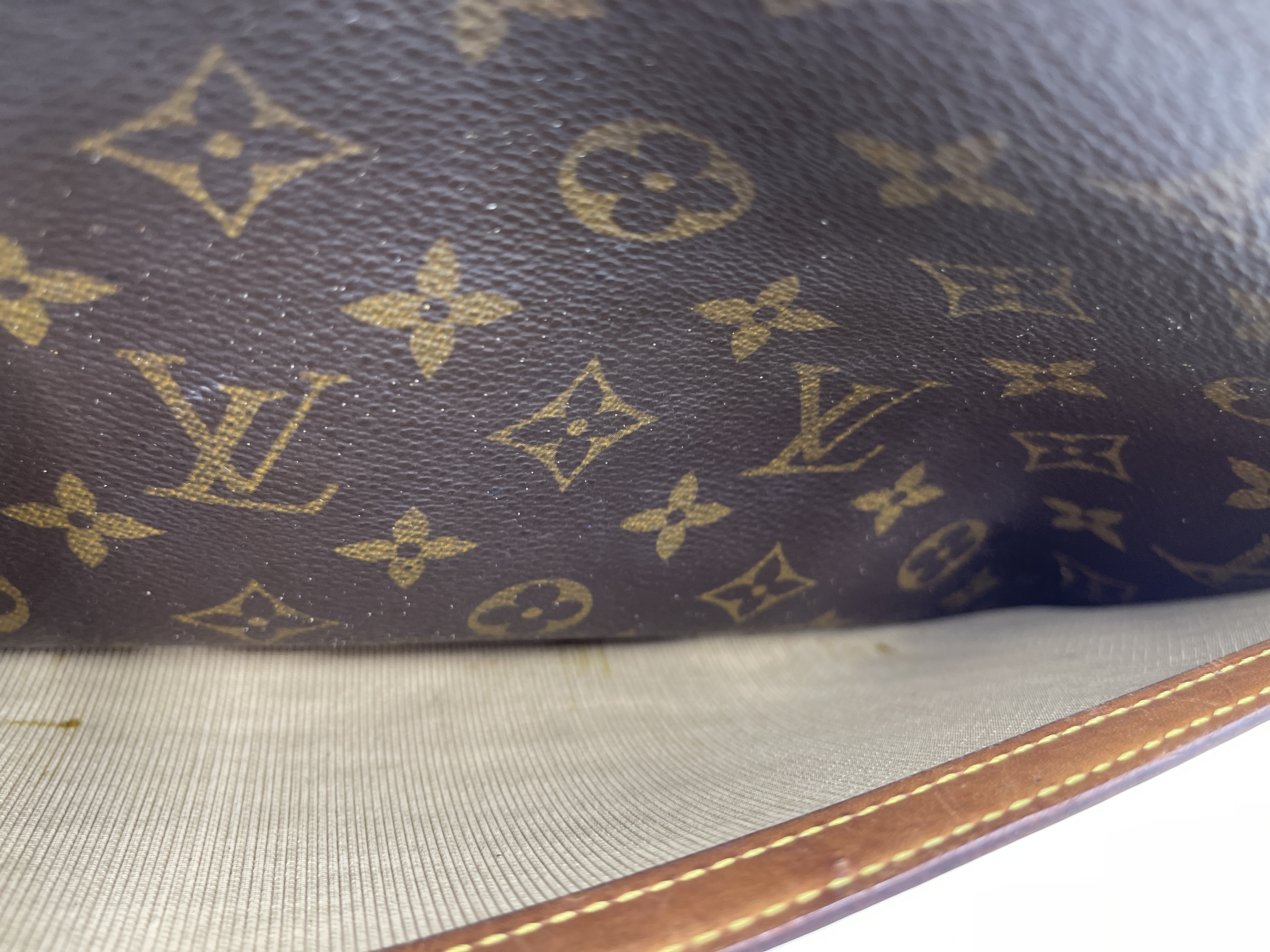 Monogram Reporter PM M45254 SP0020 Shoulder Bag — view 13