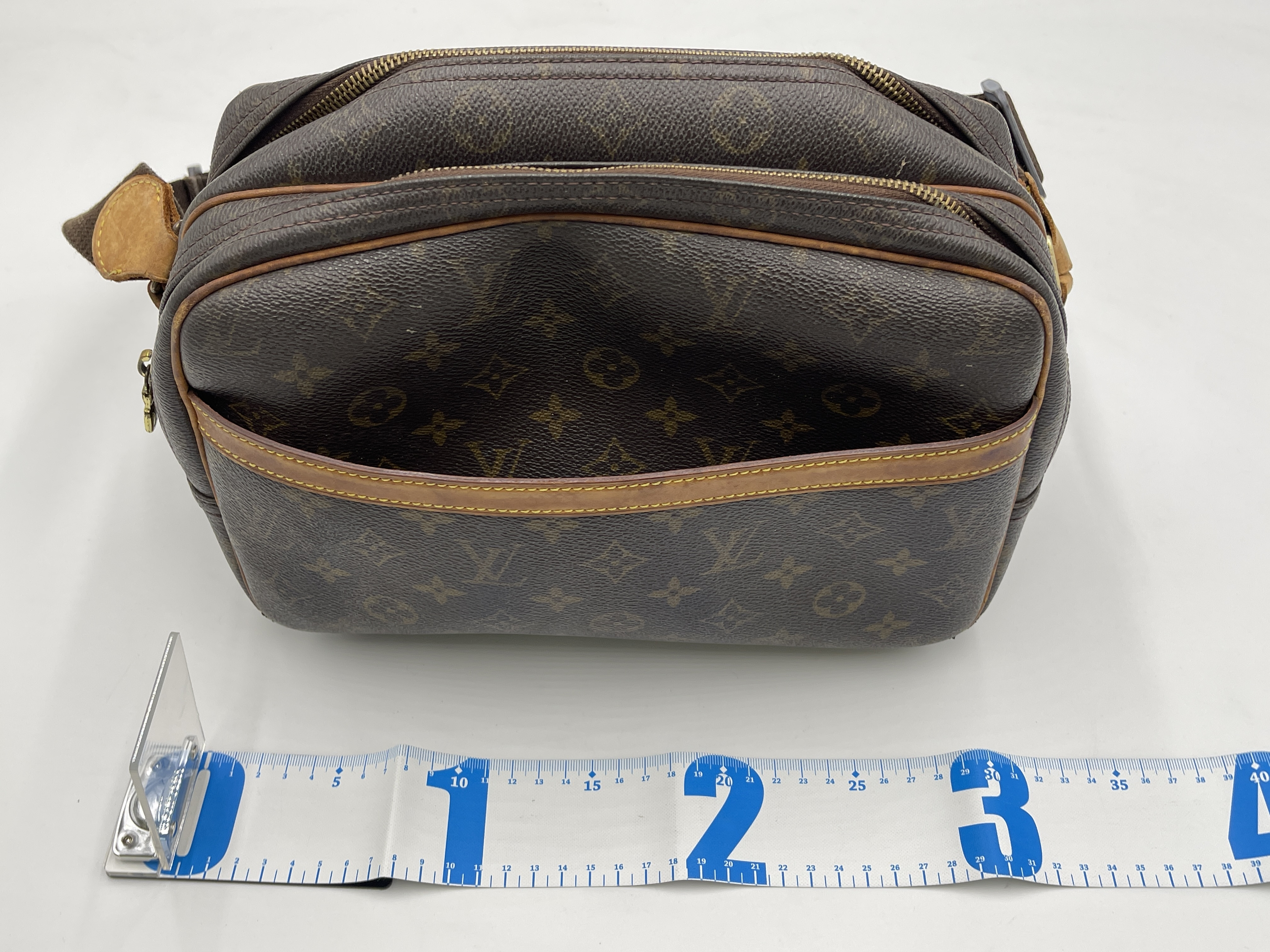 Monogram Reporter PM M45254 SP0020 Shoulder Bag — view 14