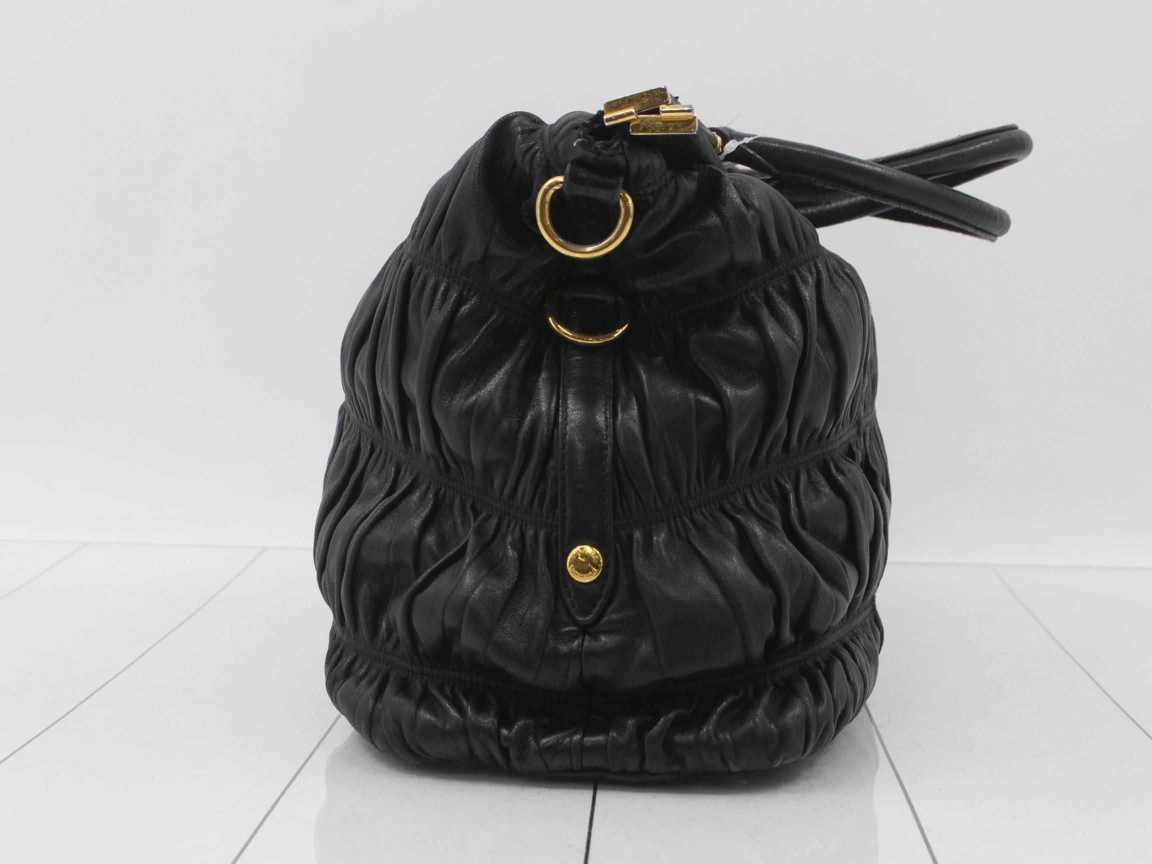 handbag — view 3