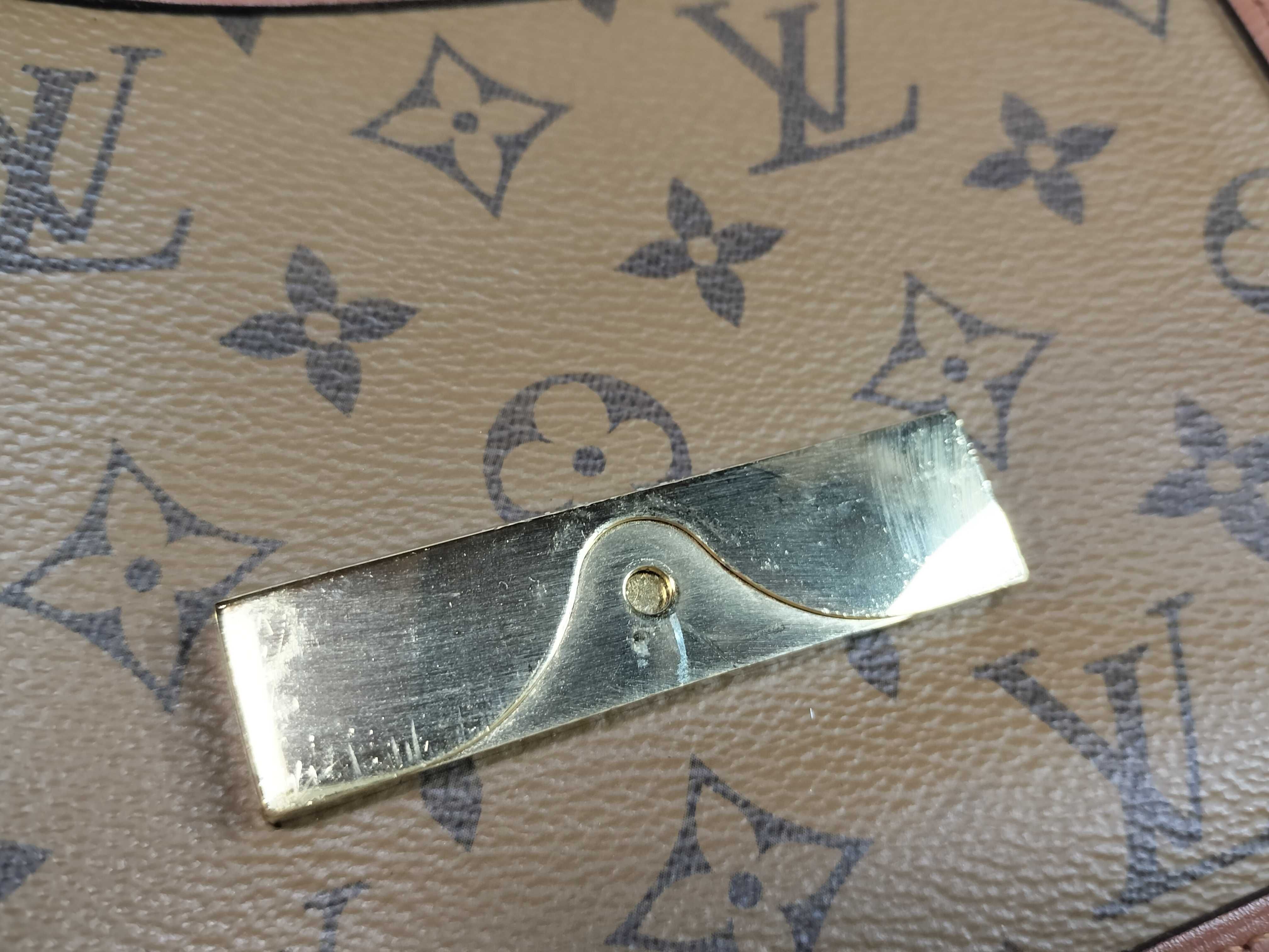 Monogram Louis Vuitton Daphne Small Size M45959 Shoulder Bag — view 13