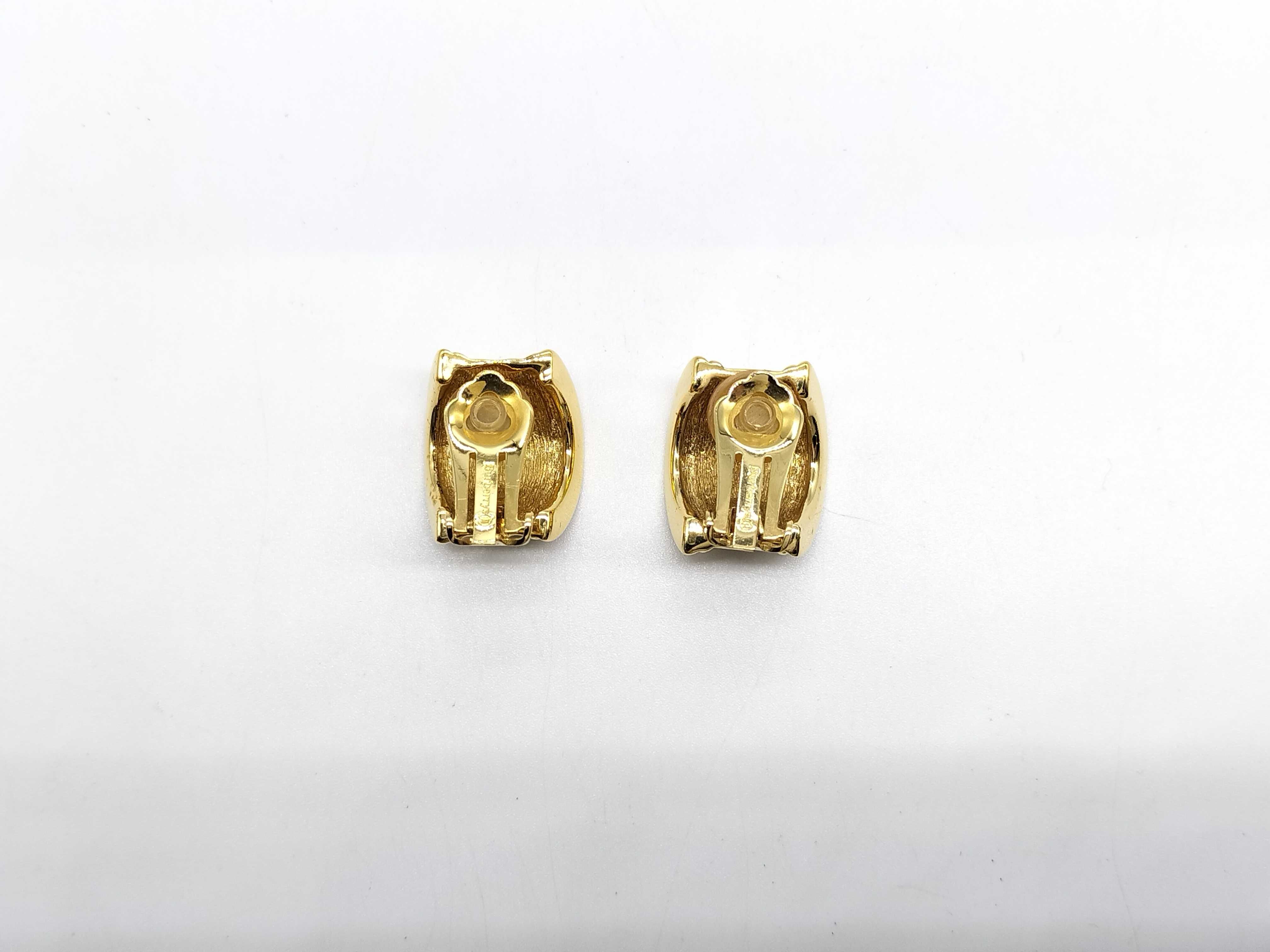 Burberrys earrings — view 3