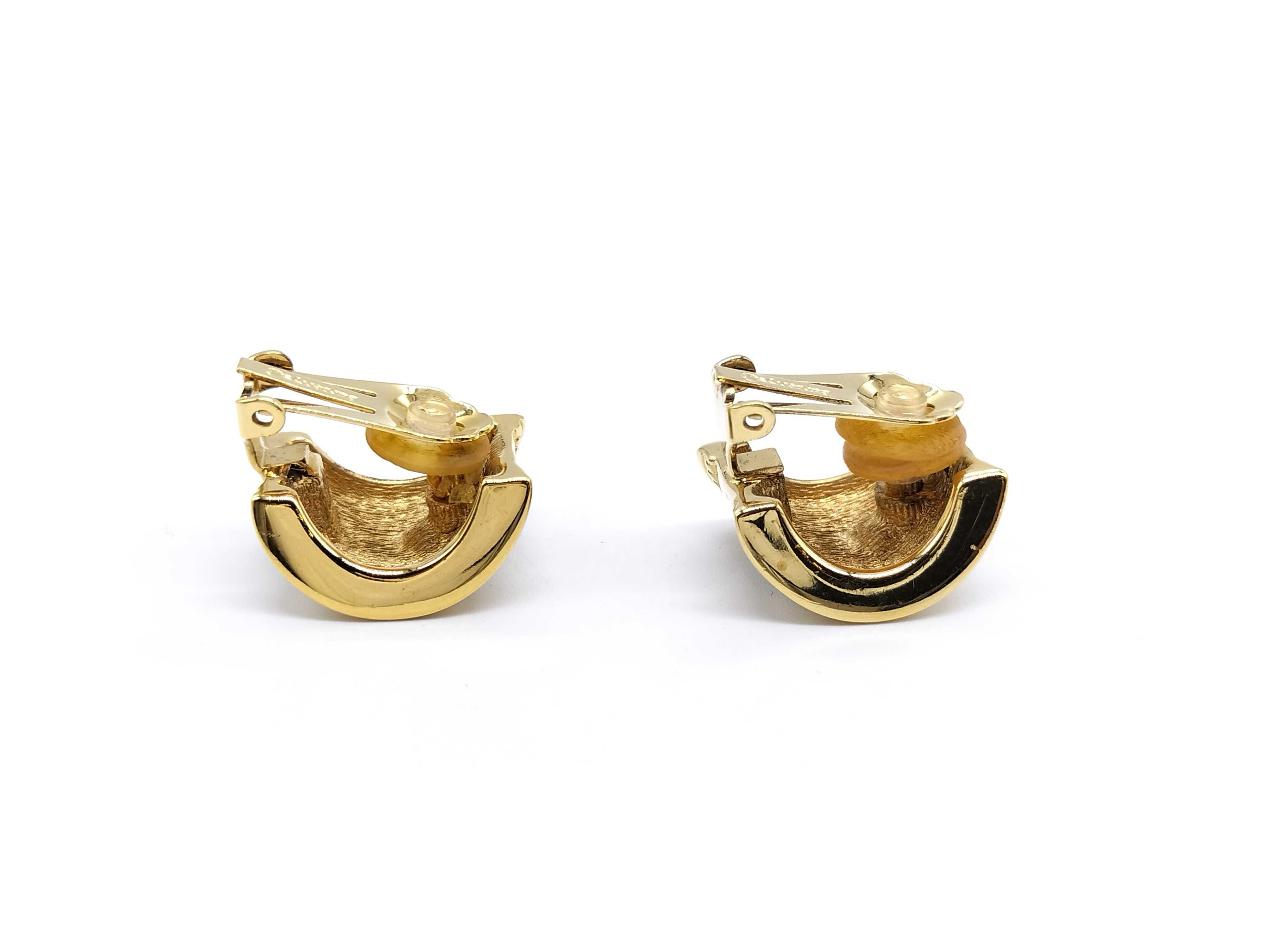 Burberrys earrings — view 4