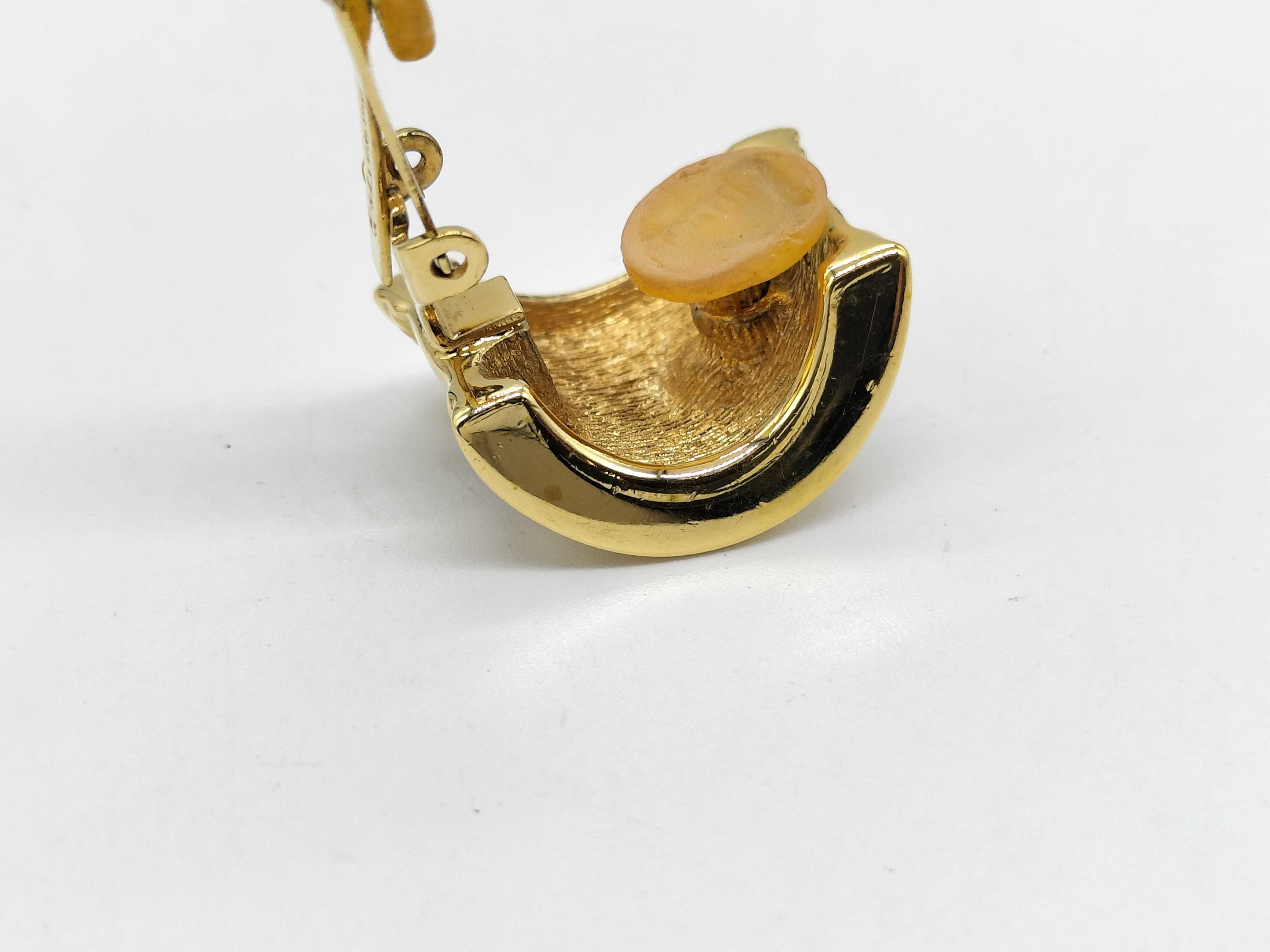 Burberrys earrings — view 8