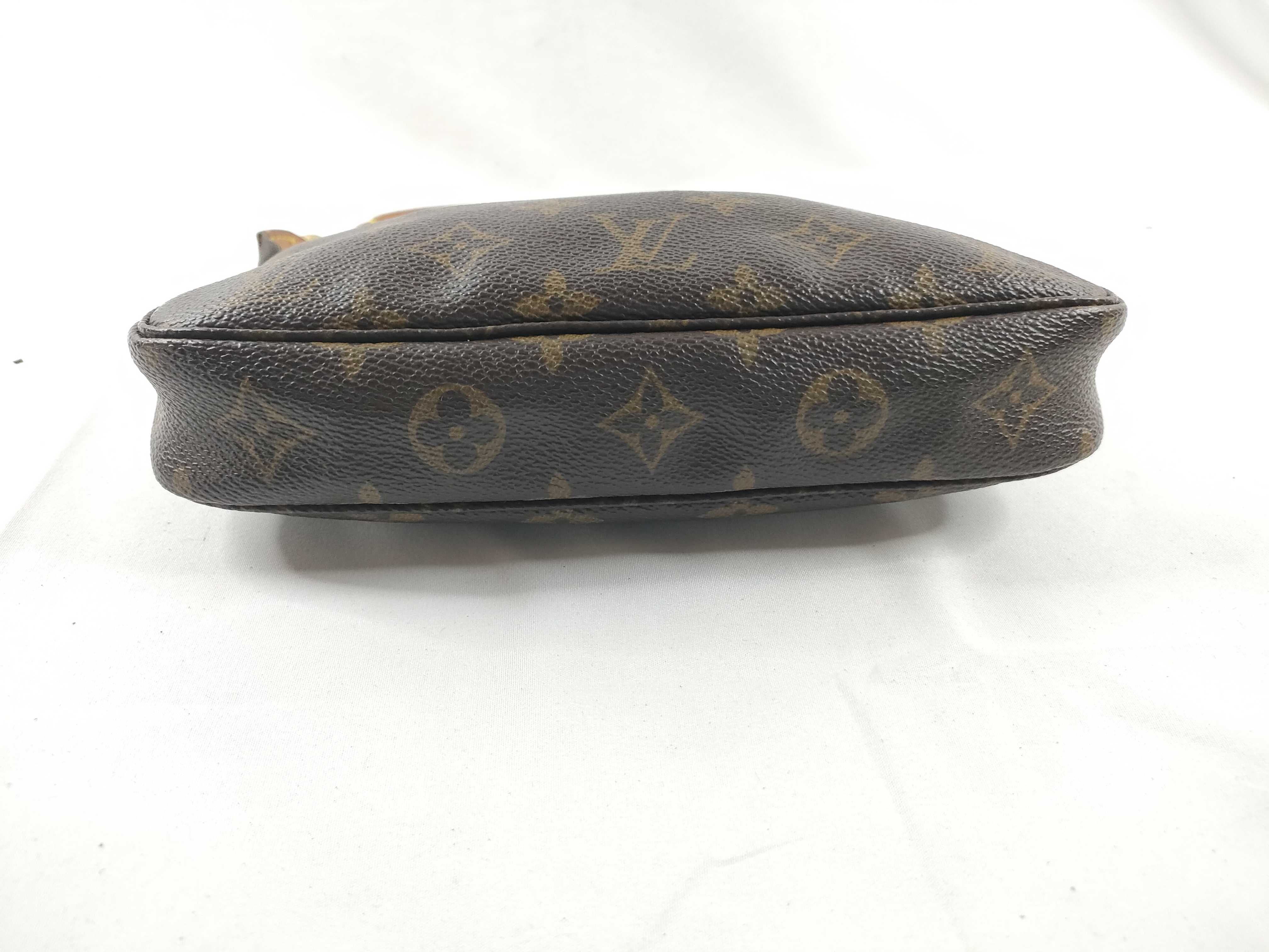 Monogram Pochette Accessoires M51980 SL0979 Brown Handbag — view 4