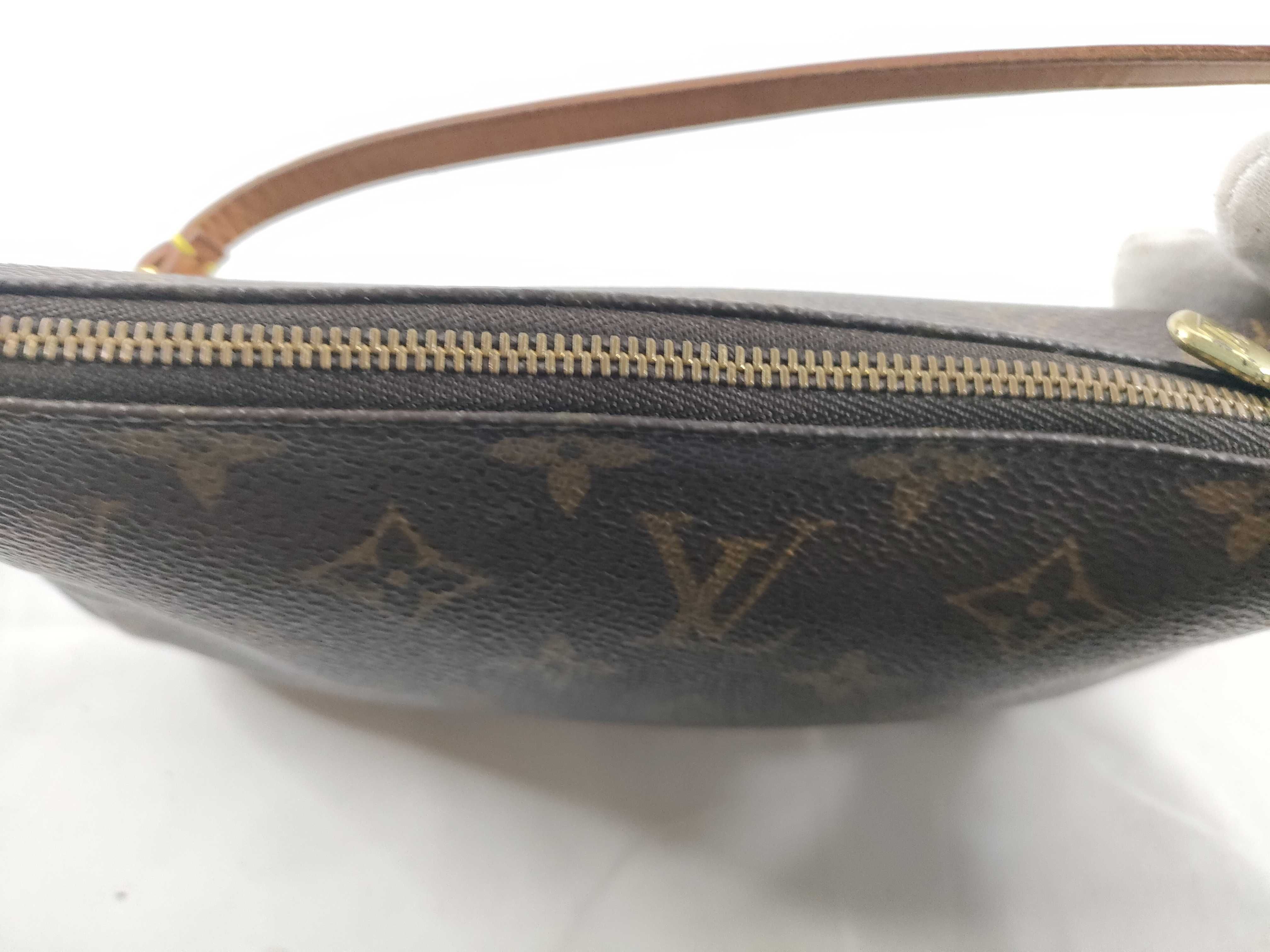 Monogram Pochette Accessoires M51980 SL0979 Brown Handbag — view 9