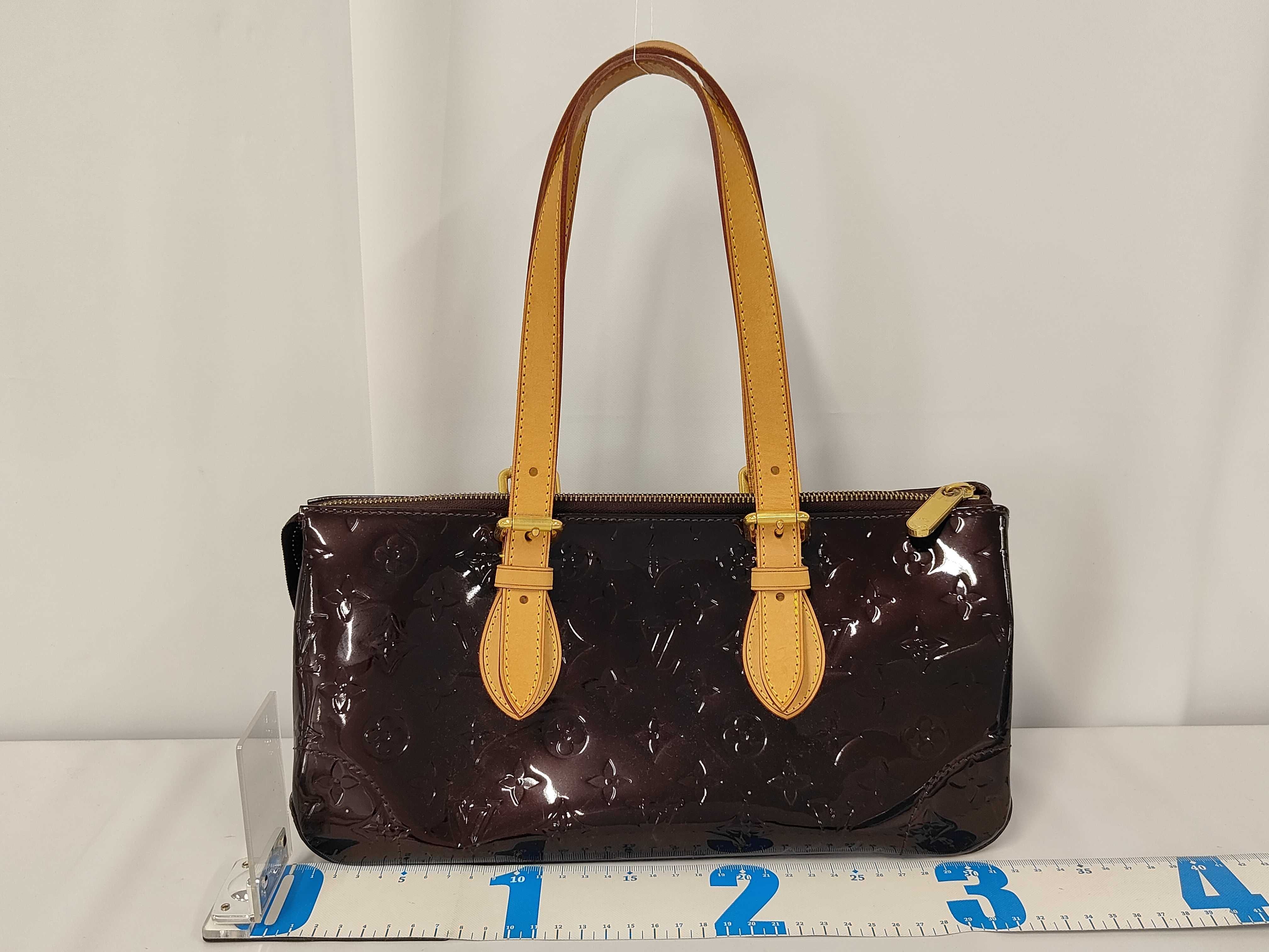 M93510 Vernis Rosewood Avenue Amarante Handbag M93510 (Unable to confirm) Handbag — view 2
