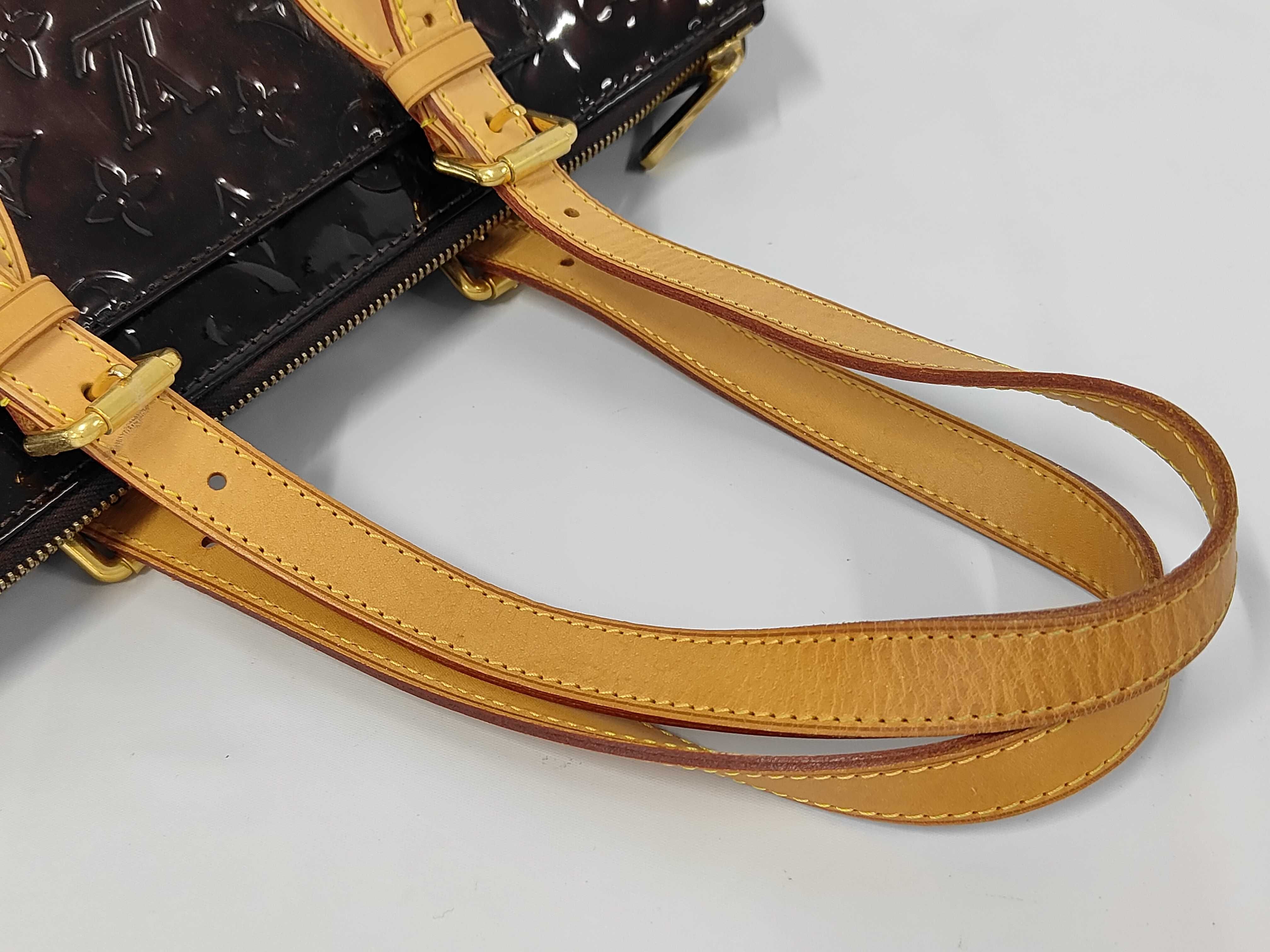 M93510 Vernis Rosewood Avenue Amarante Handbag M93510 (Unable to confirm) Handbag — view 3