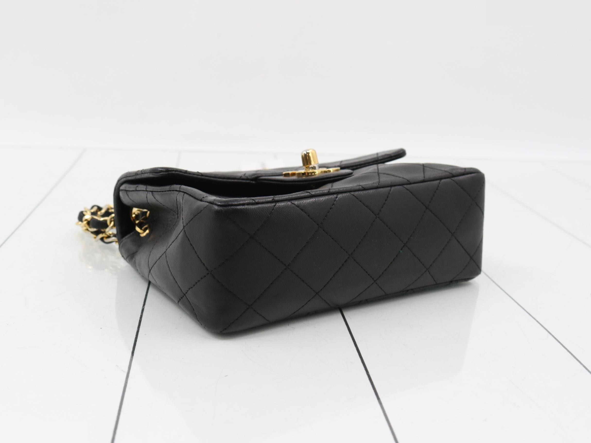 Mini Matelassé Lambskin Turnlock 1 Series Black — view 5