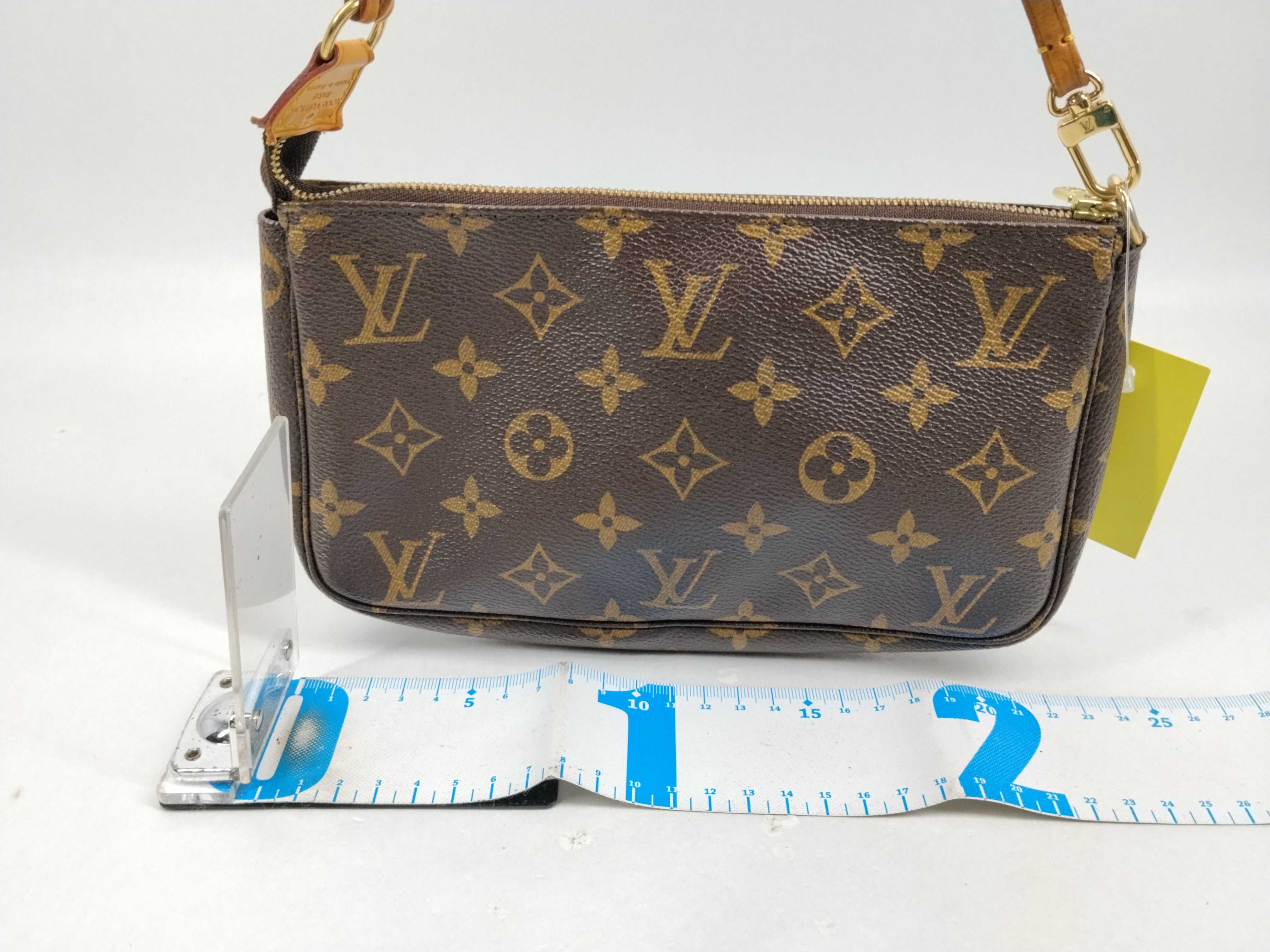 Monogram Accessoires Pouch — view 2
