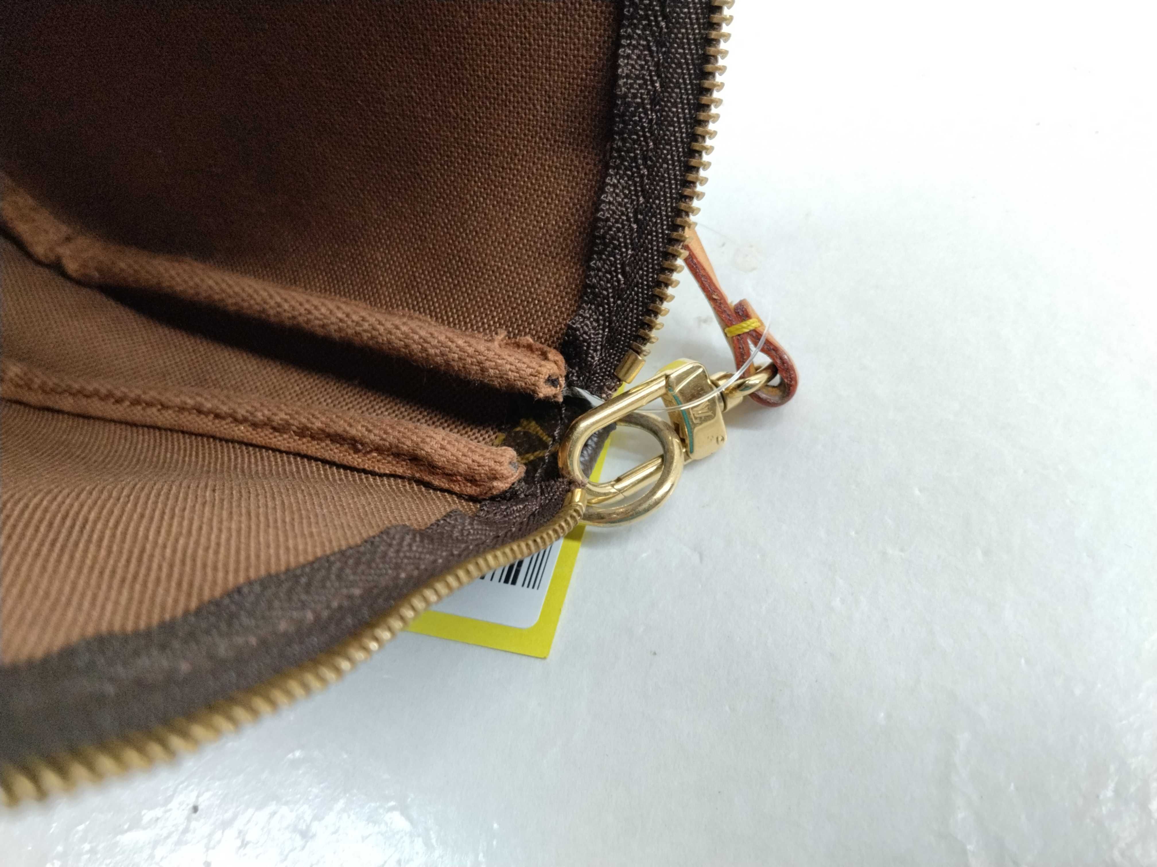 Monogram Accessoires Pouch — view 13