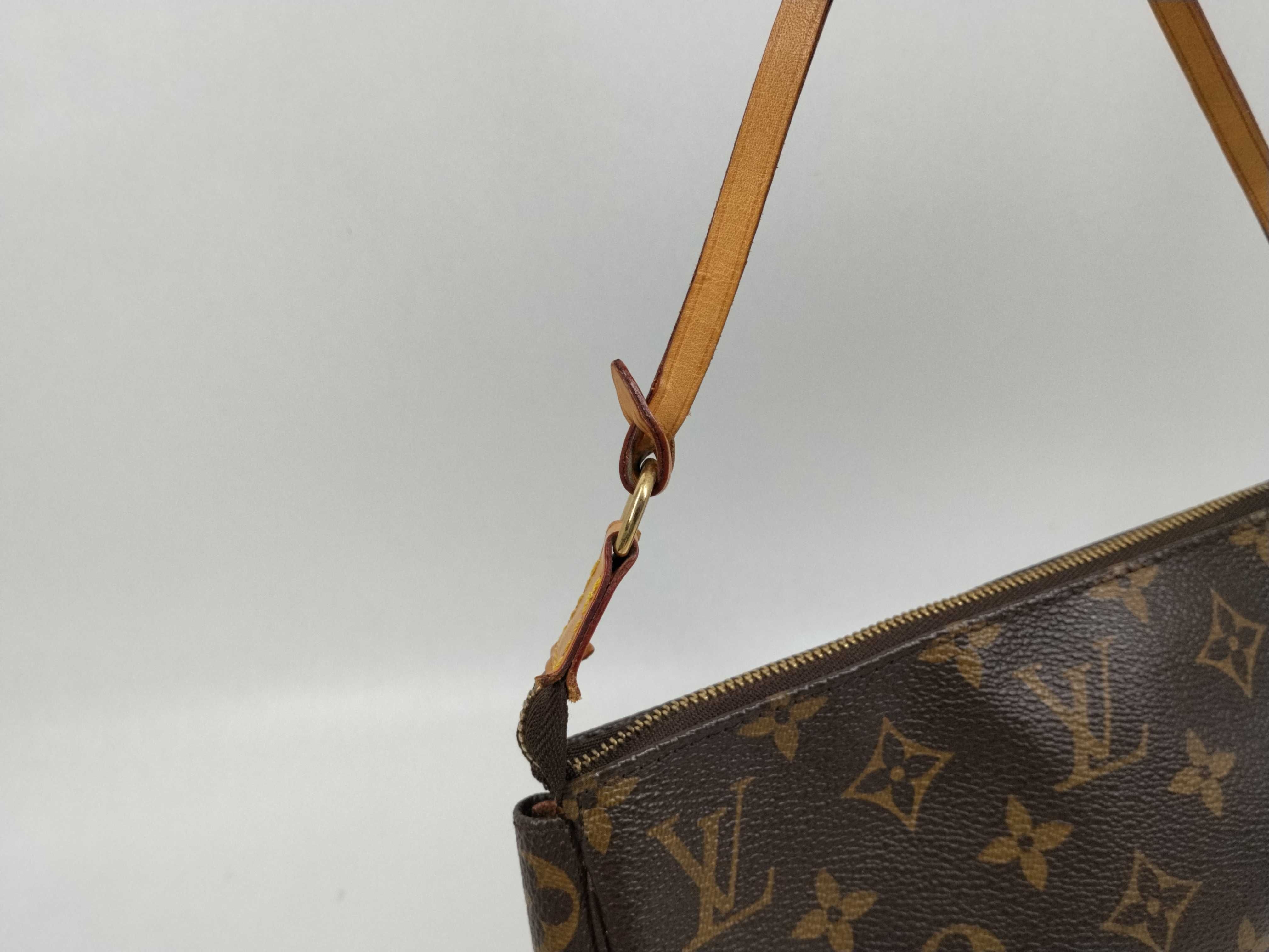 Monogram Accessoires Pouch — view 3