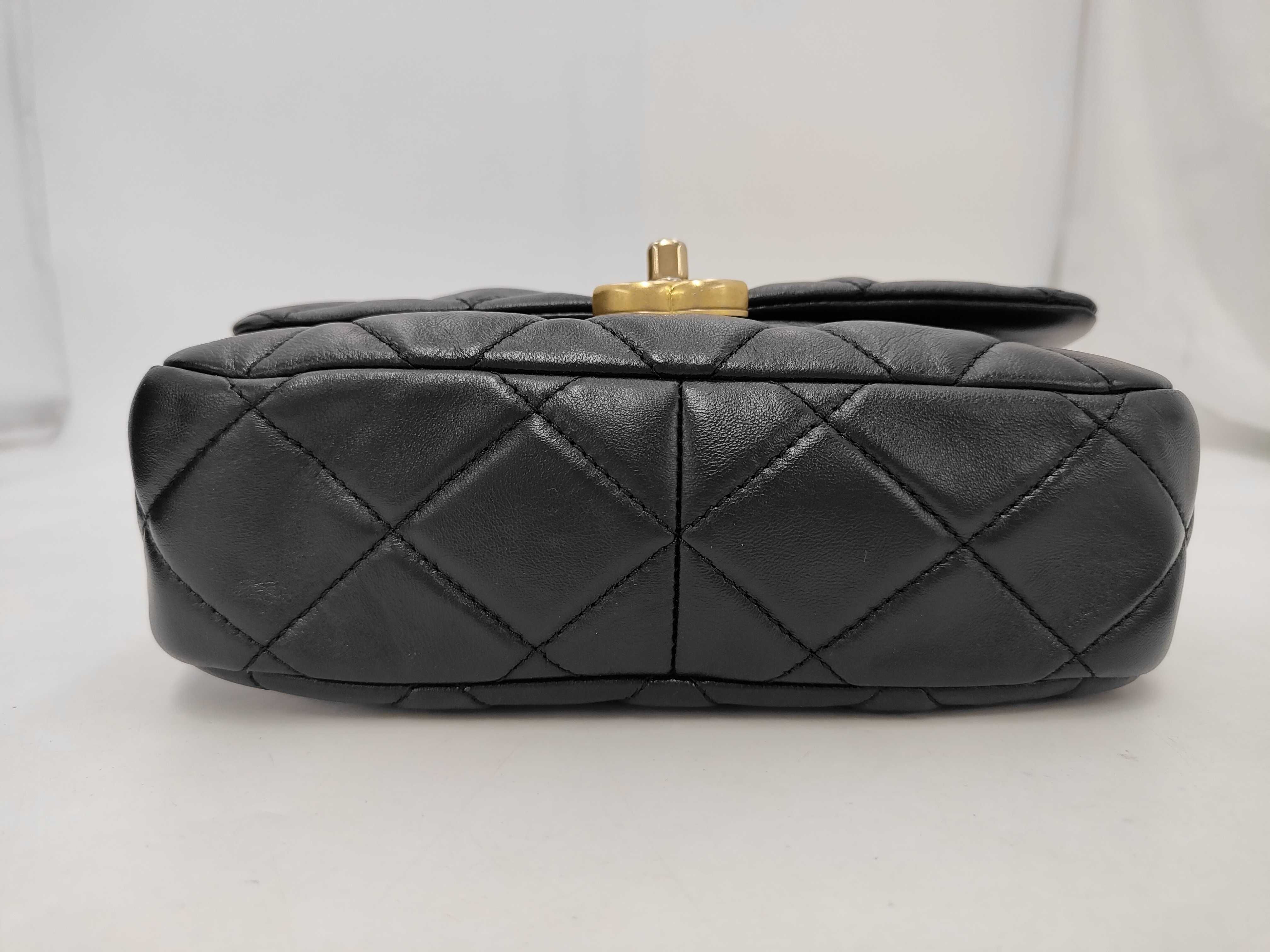 CHANEL19 Matelassé Chain Shoulder Bag Lambskin Black Gold and Silver Hardware Shoulder Bag — view 3