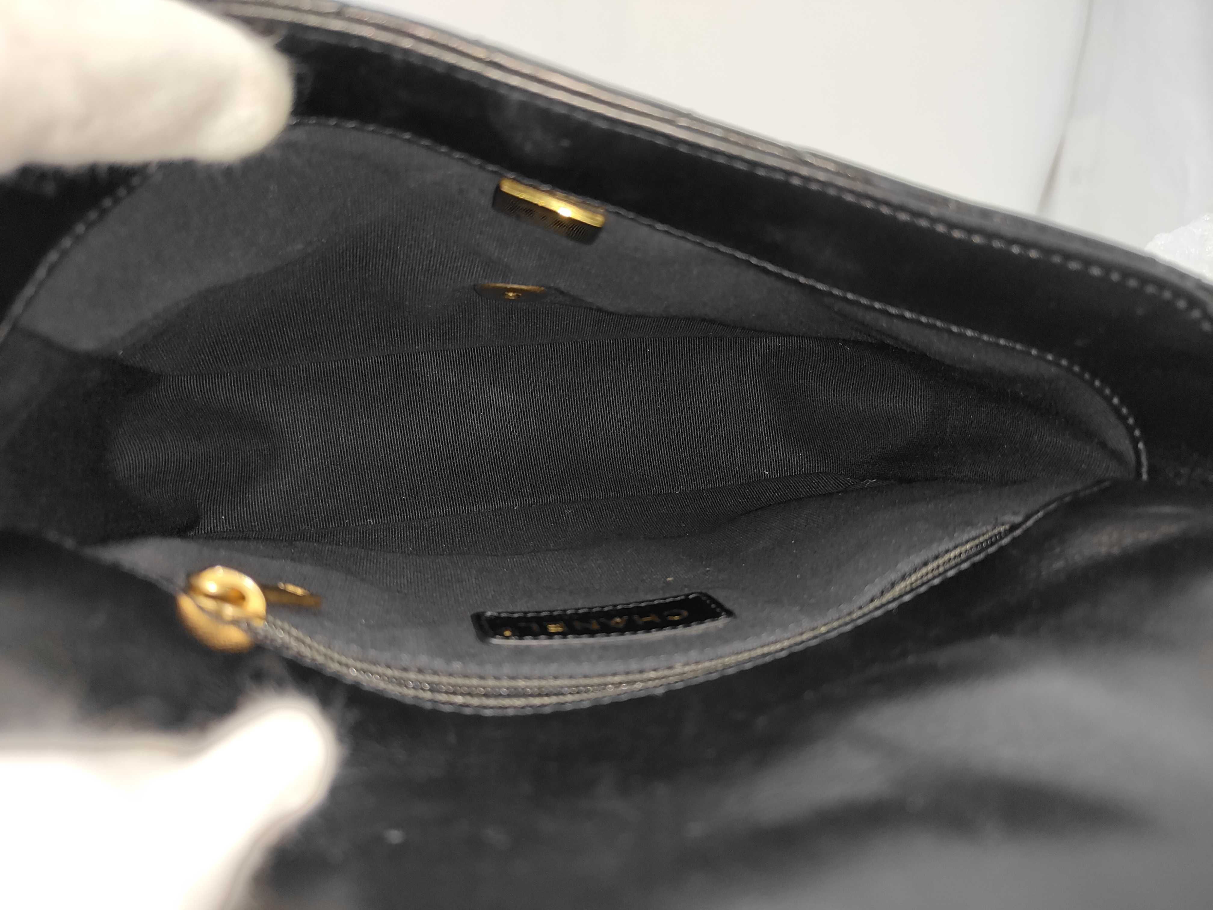 CHANEL19 Matelassé Chain Shoulder Bag Lambskin Black Gold and Silver Hardware Shoulder Bag — view 8
