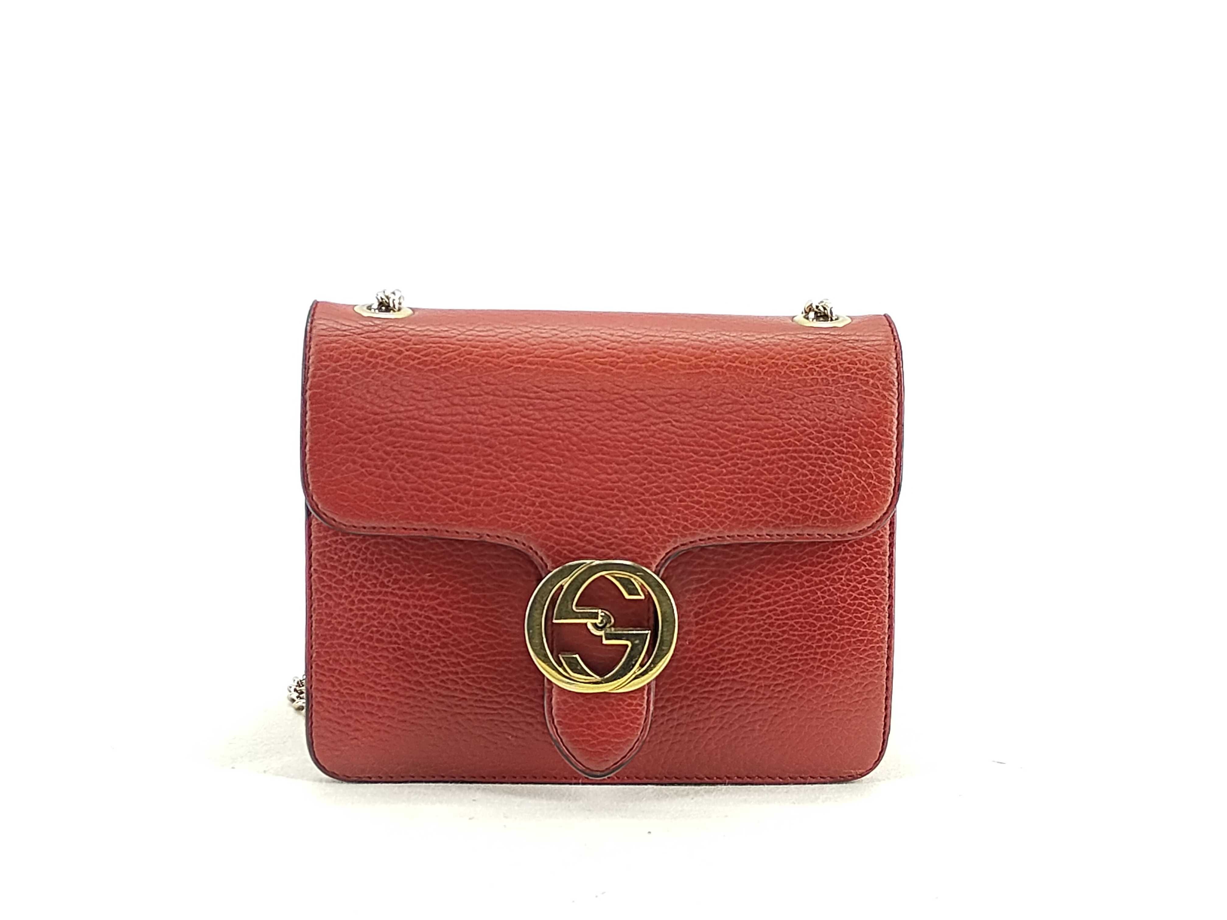 Interlocking Chain Shoulder Bag