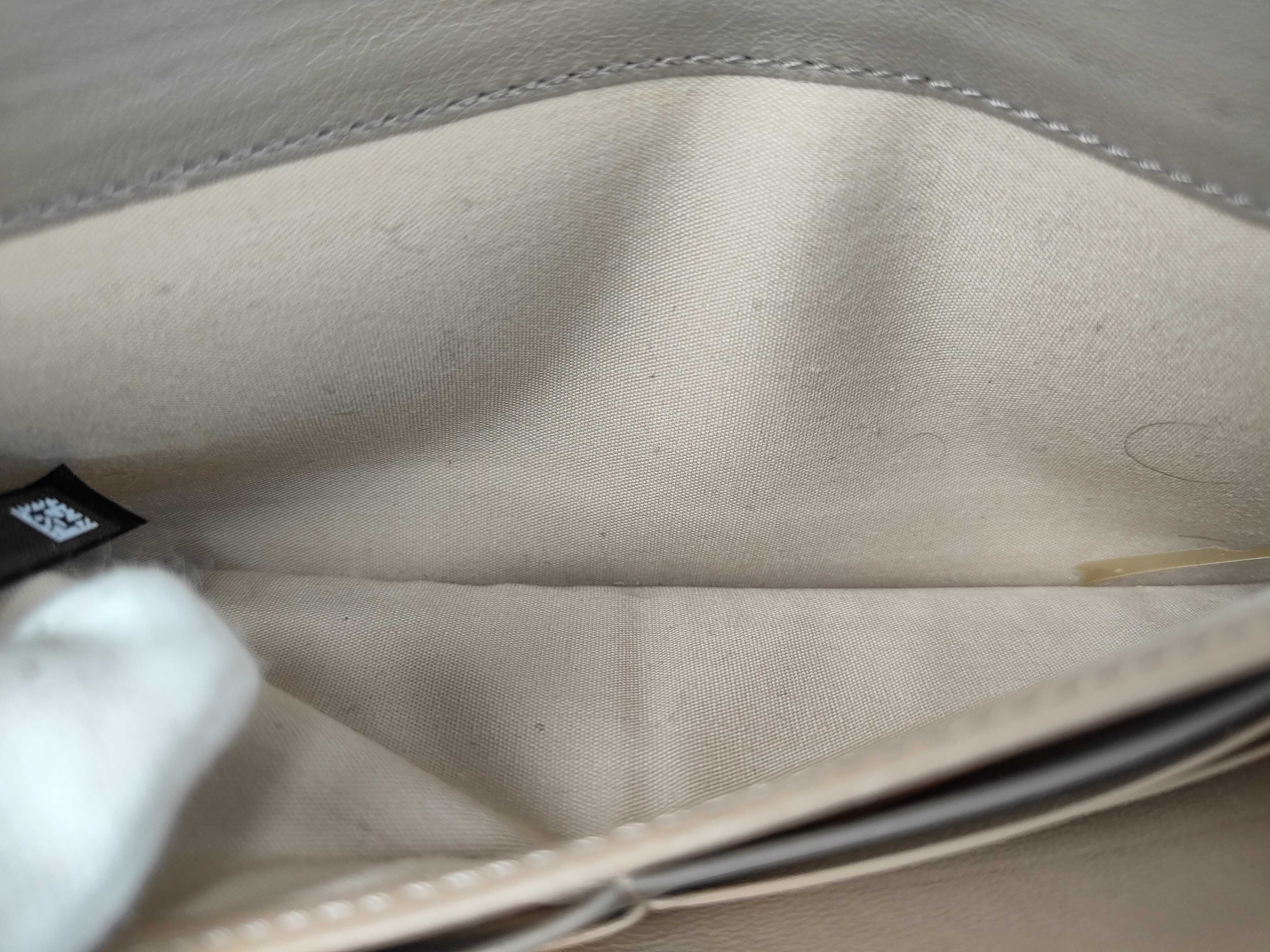 long wallet — view 12