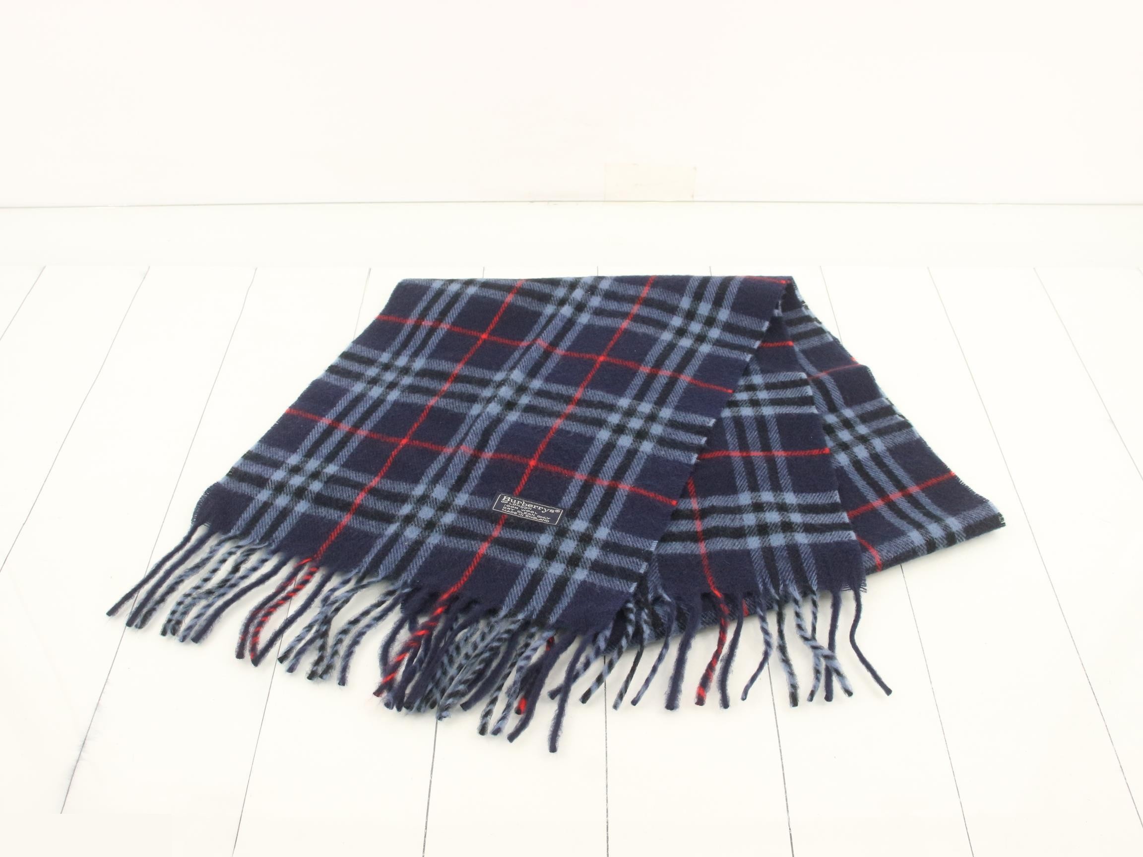 Nova Check scarf, with tag, blue. — view 2