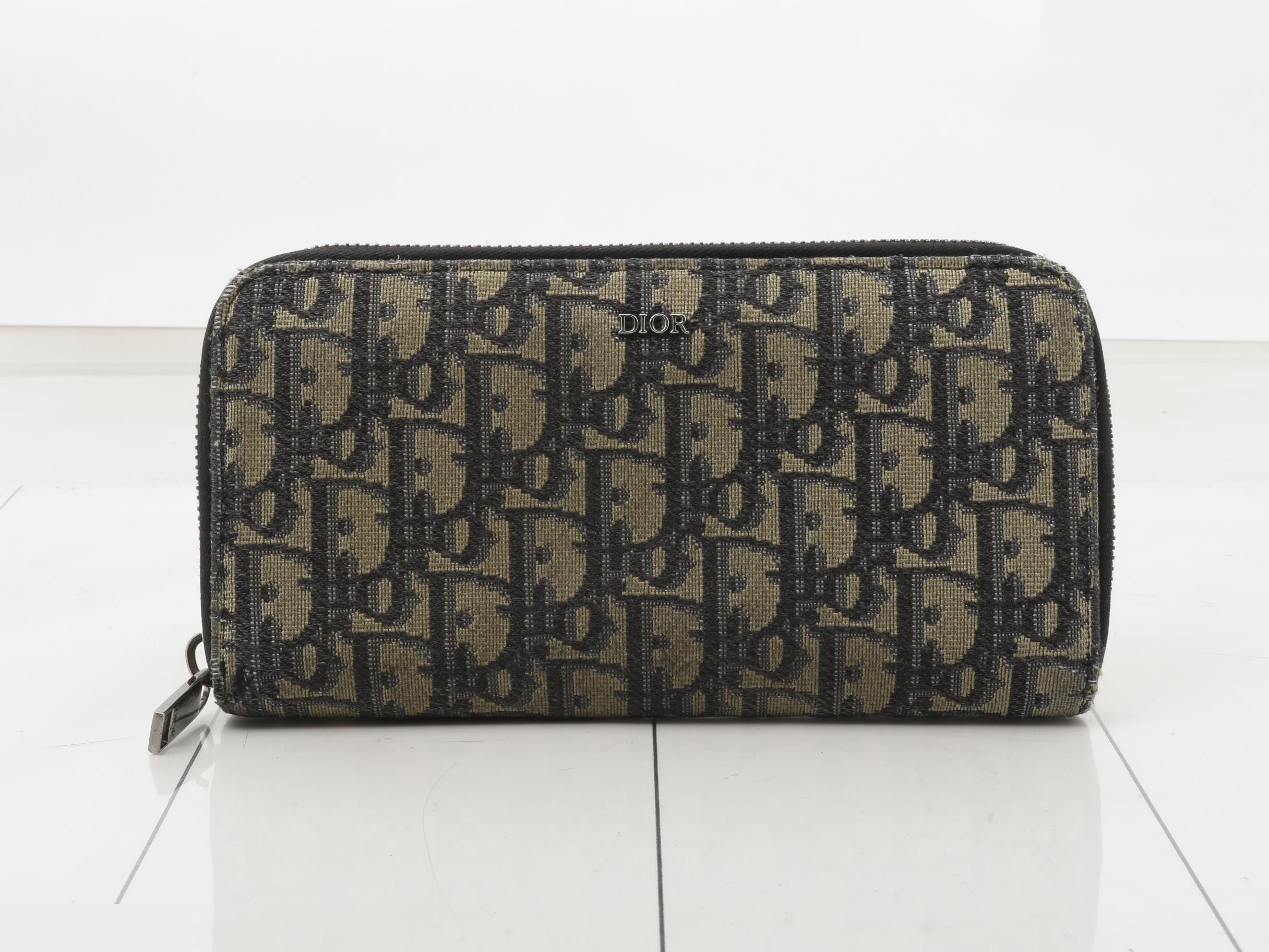 Oblique Bags & Wallets - Long Wallets