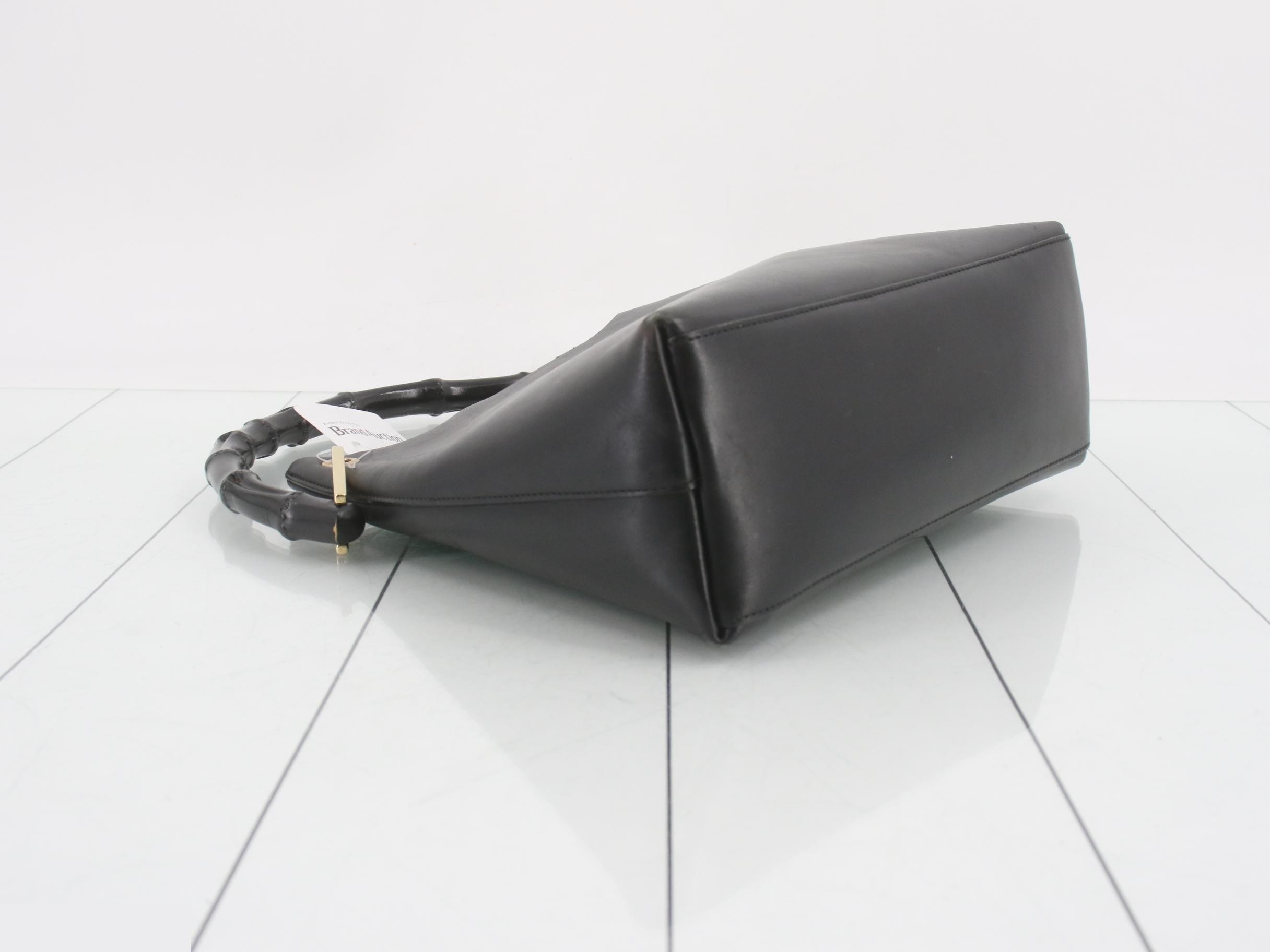 Bamboo shoulder bag with pouch — view 5