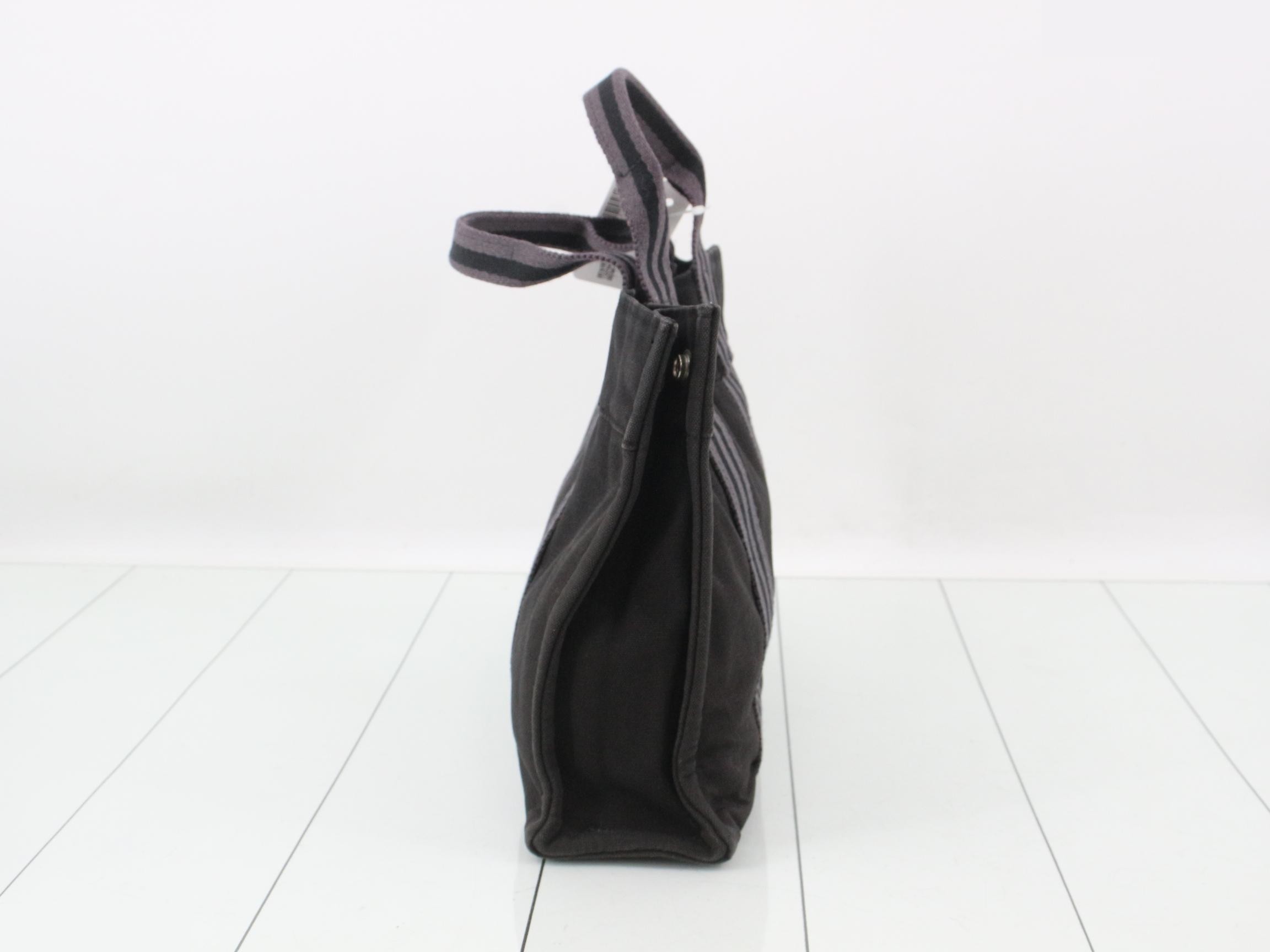handbag — view 3