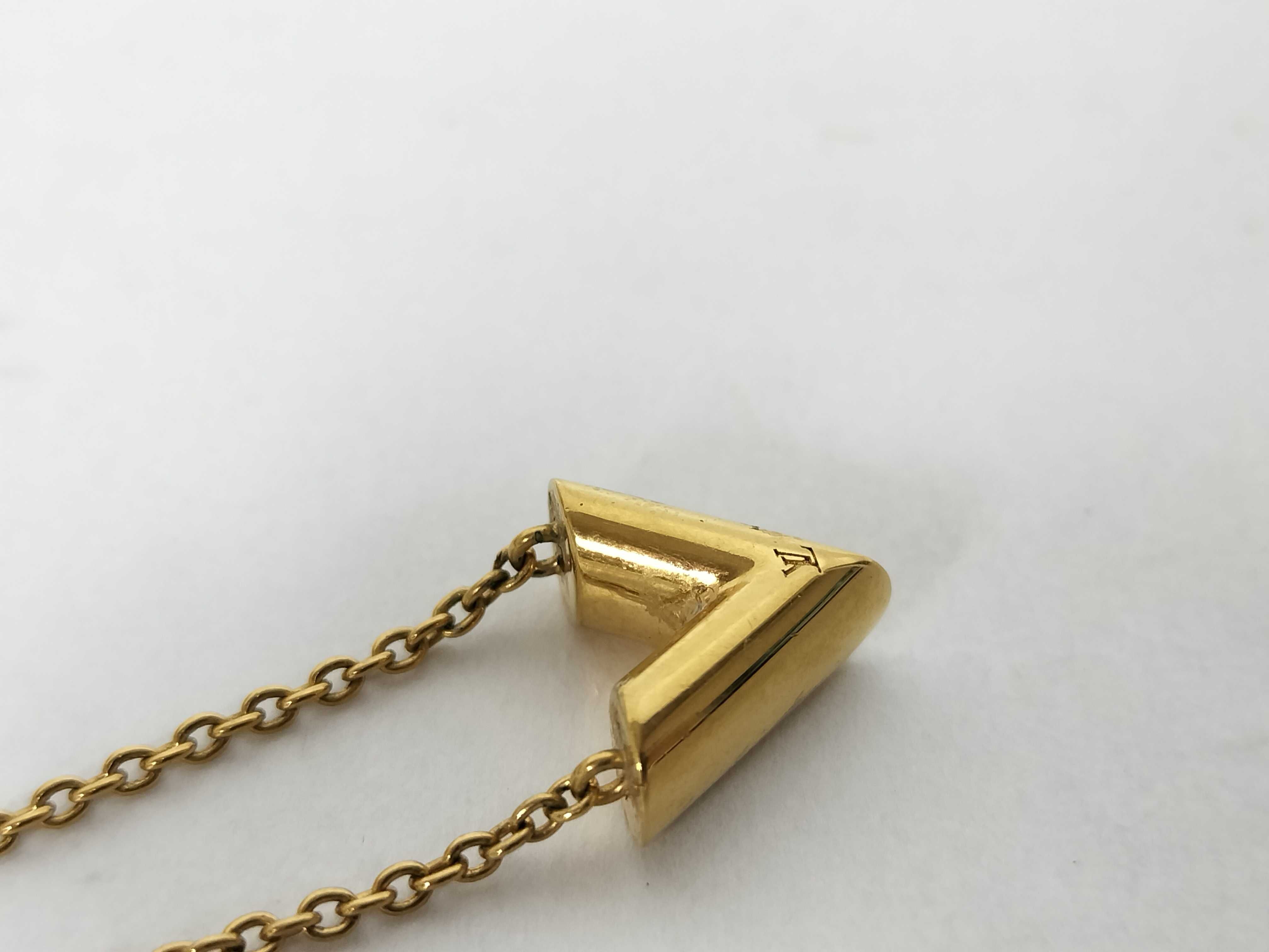 Necklace Essential V Necklace M61083 Necklace — view 7