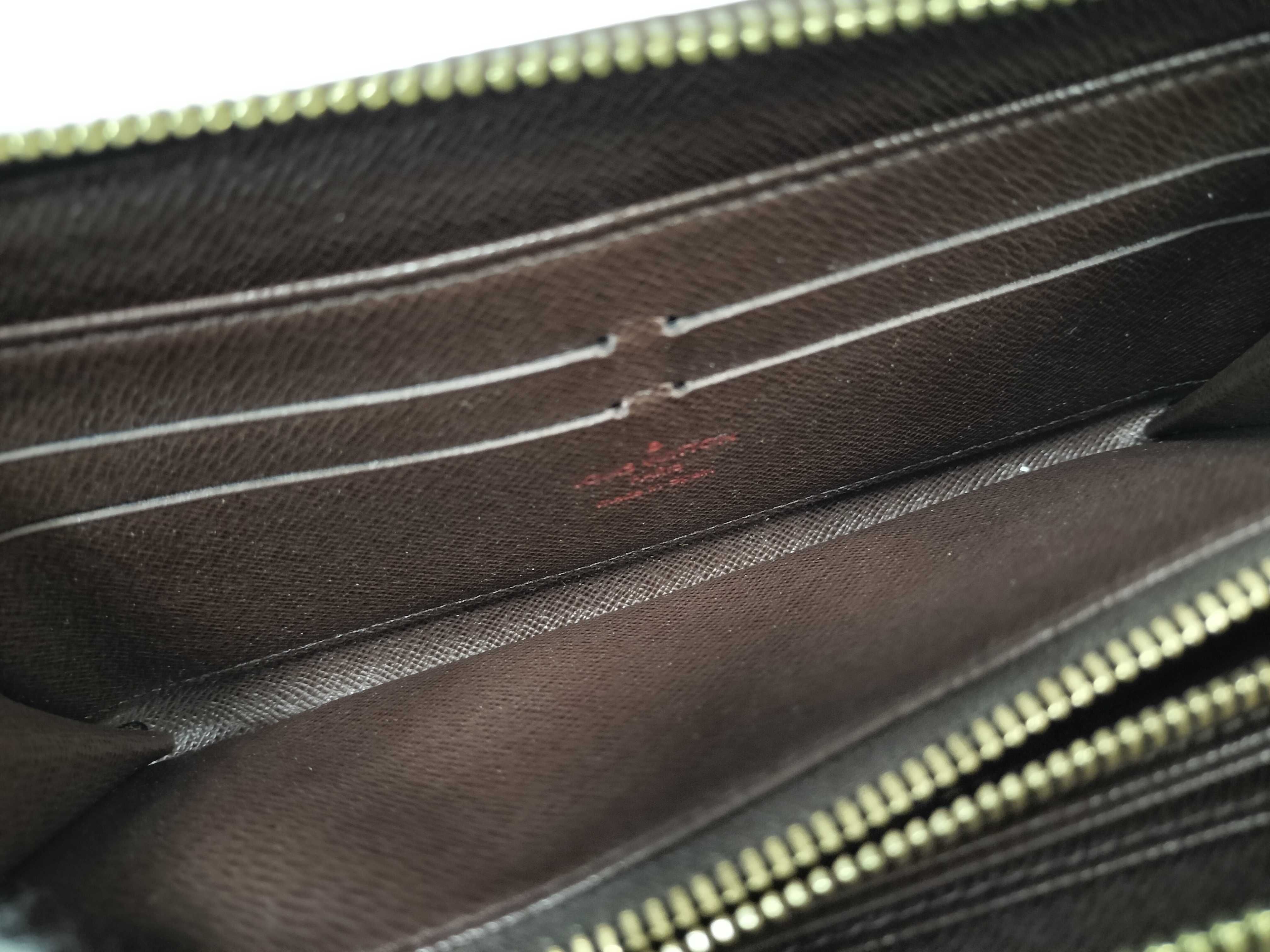 Damier Ebene Zippy Wallet — view 14