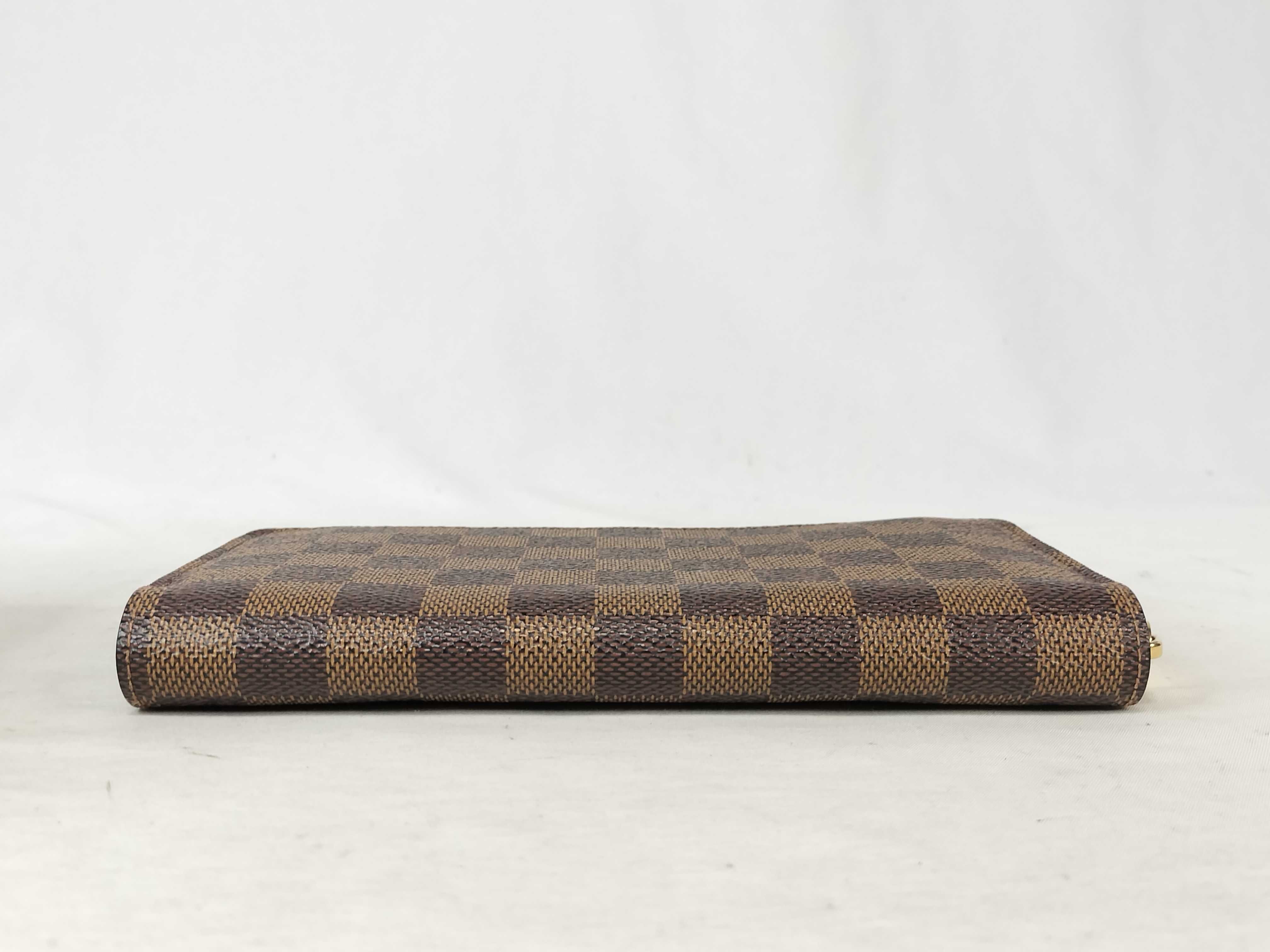Damier Ebene Zippy Wallet — view 3