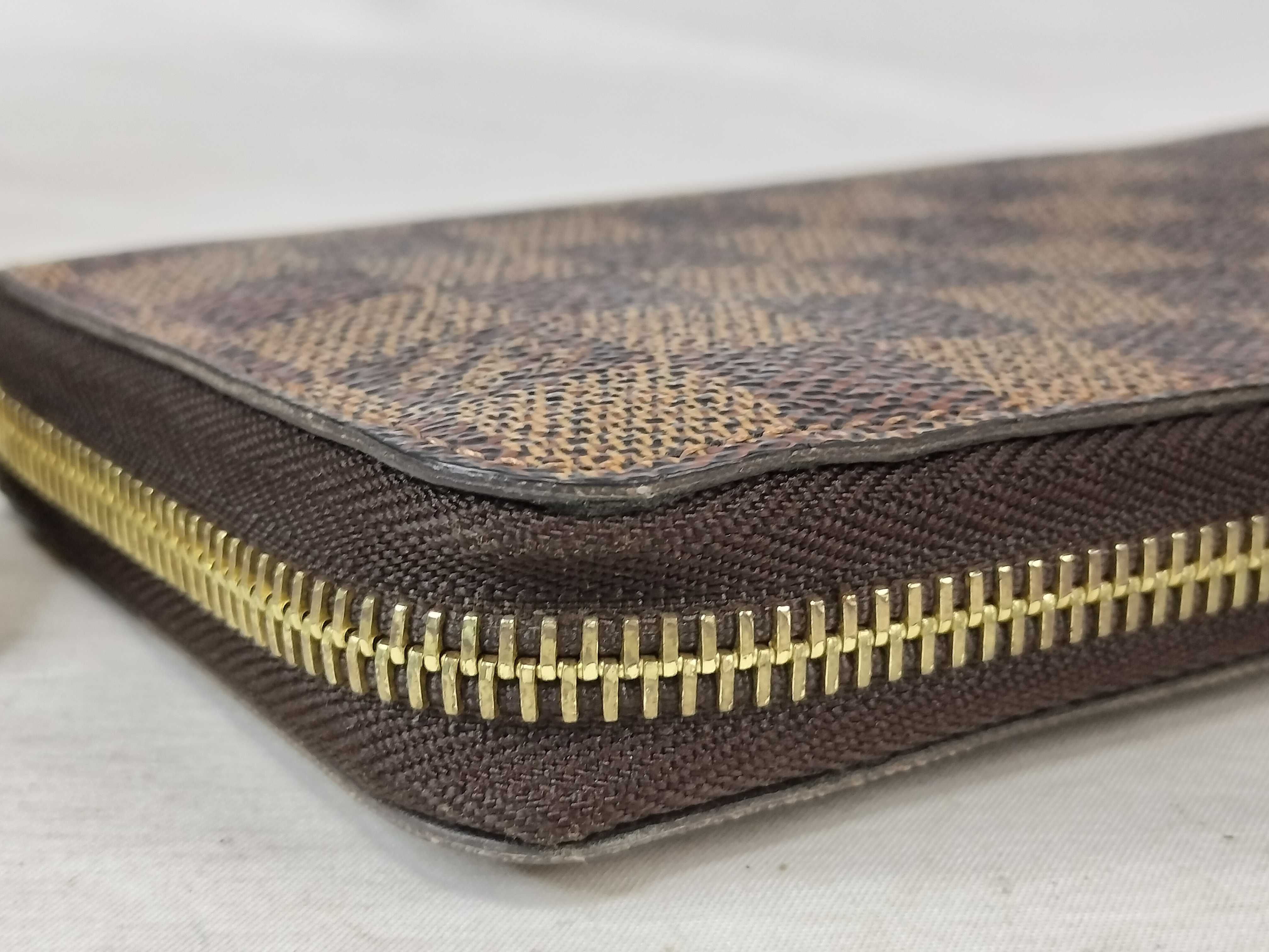 Damier Ebene Zippy Wallet — view 8