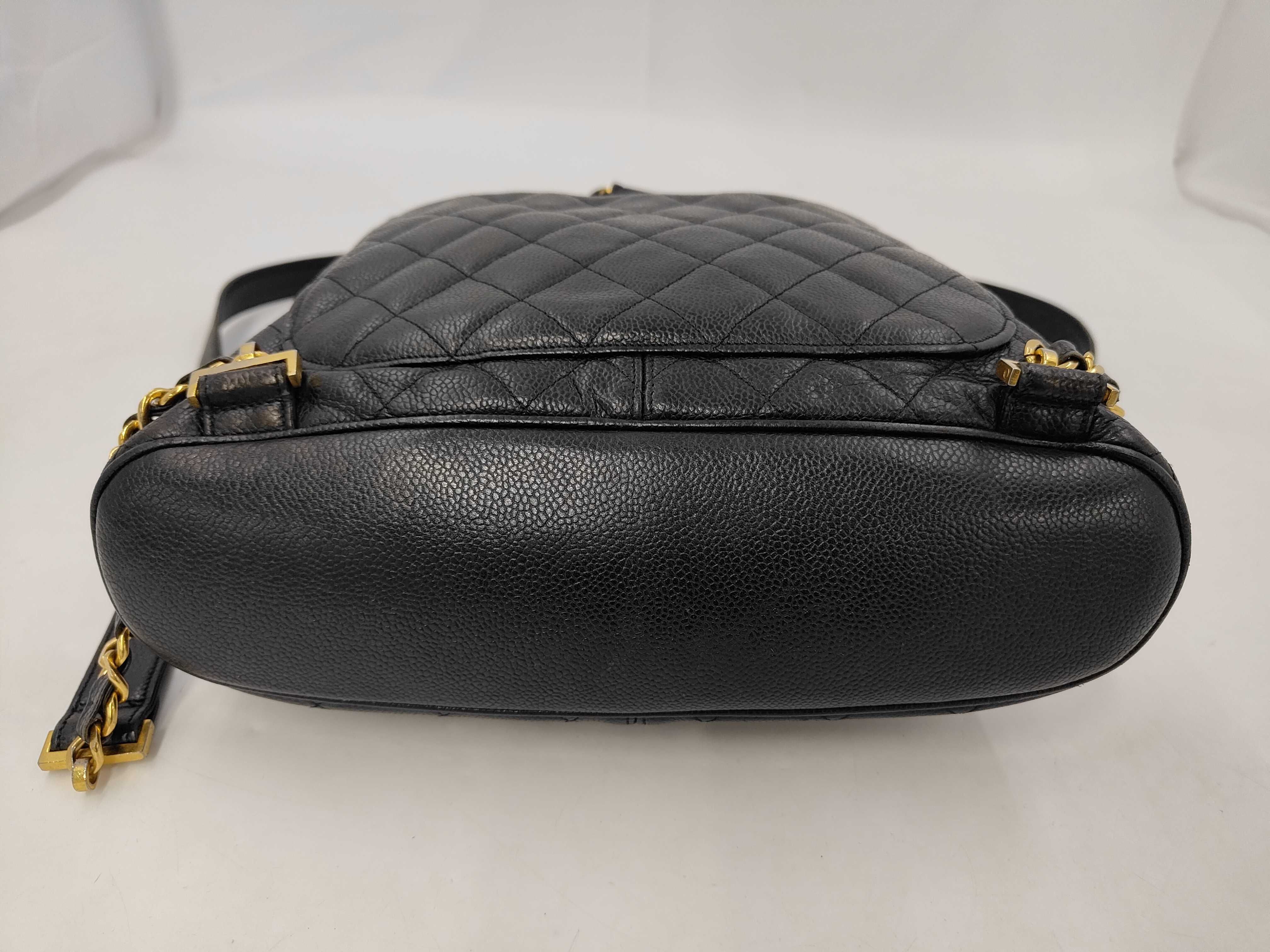 Matelassé Caviar Skin Chain Backpack, Black — view 7
