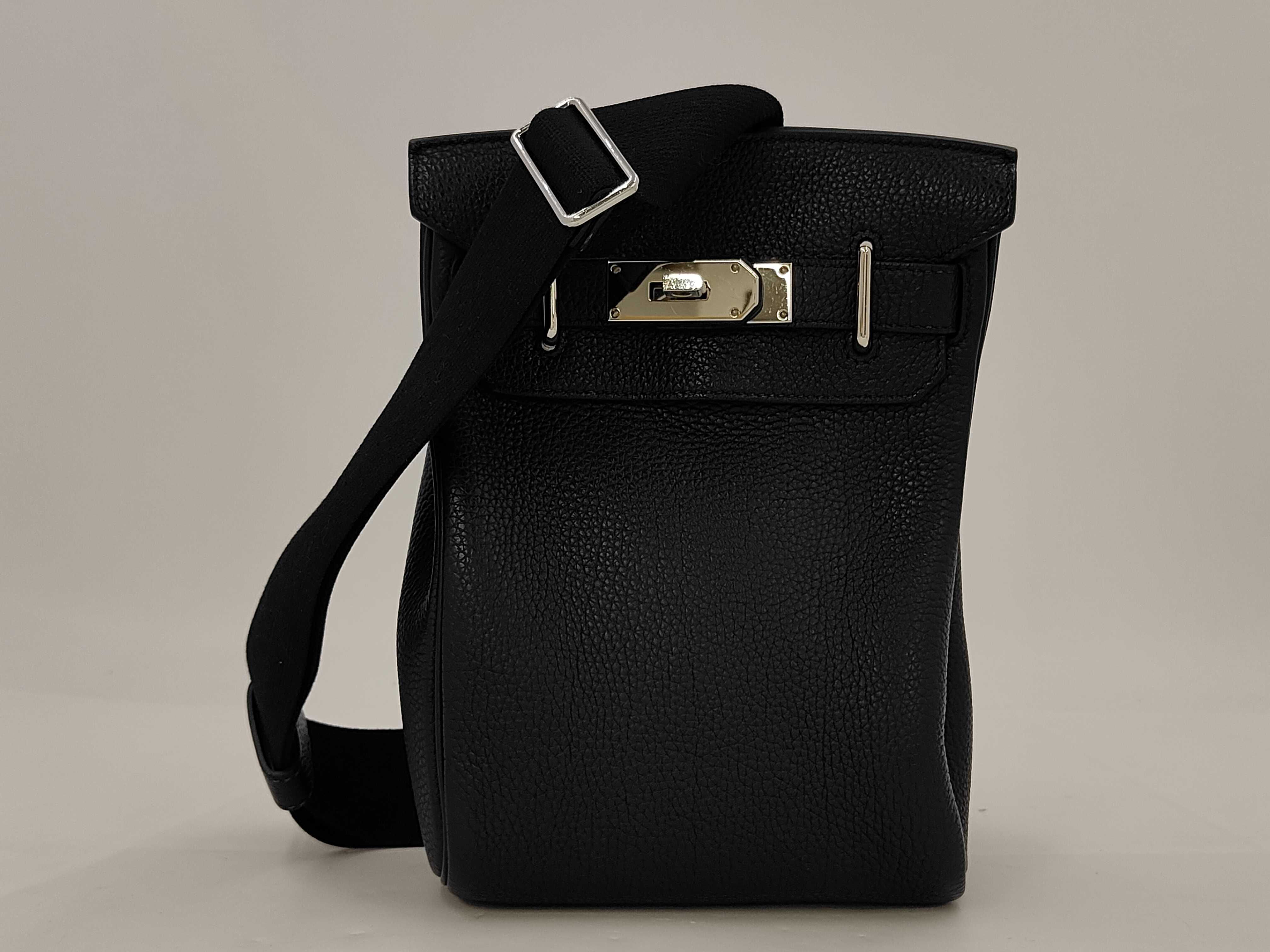 Kelly Accad PM Togo Black Silver Hardware U Stamp Shoulder Bag
