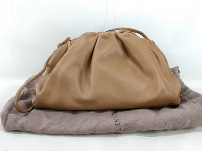 Bottega Veneta The Pouch Leather Clutch Bag Brown Shoulder Bag