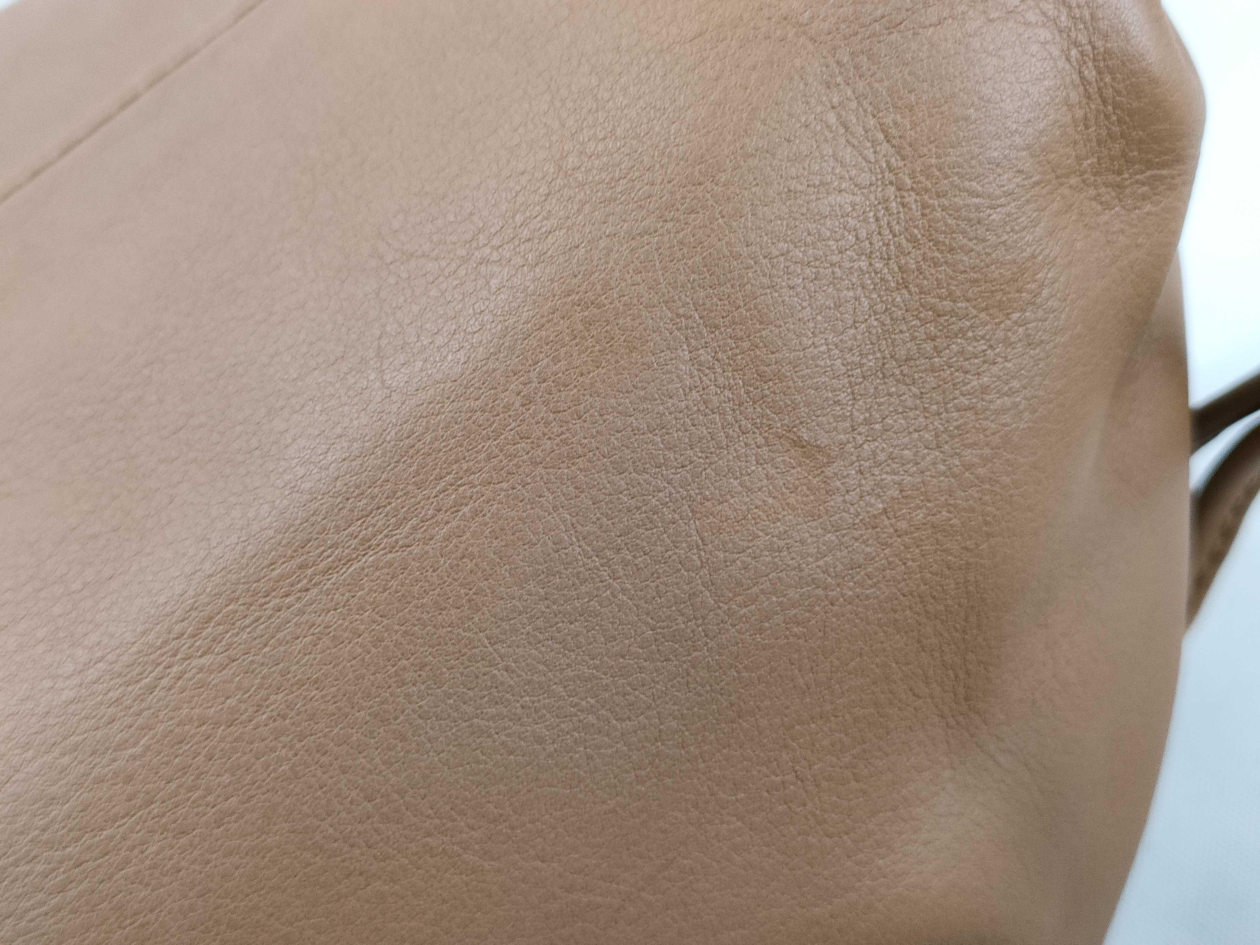 Bottega Veneta The Pouch Leather Clutch Bag Brown Shoulder Bag — view 12