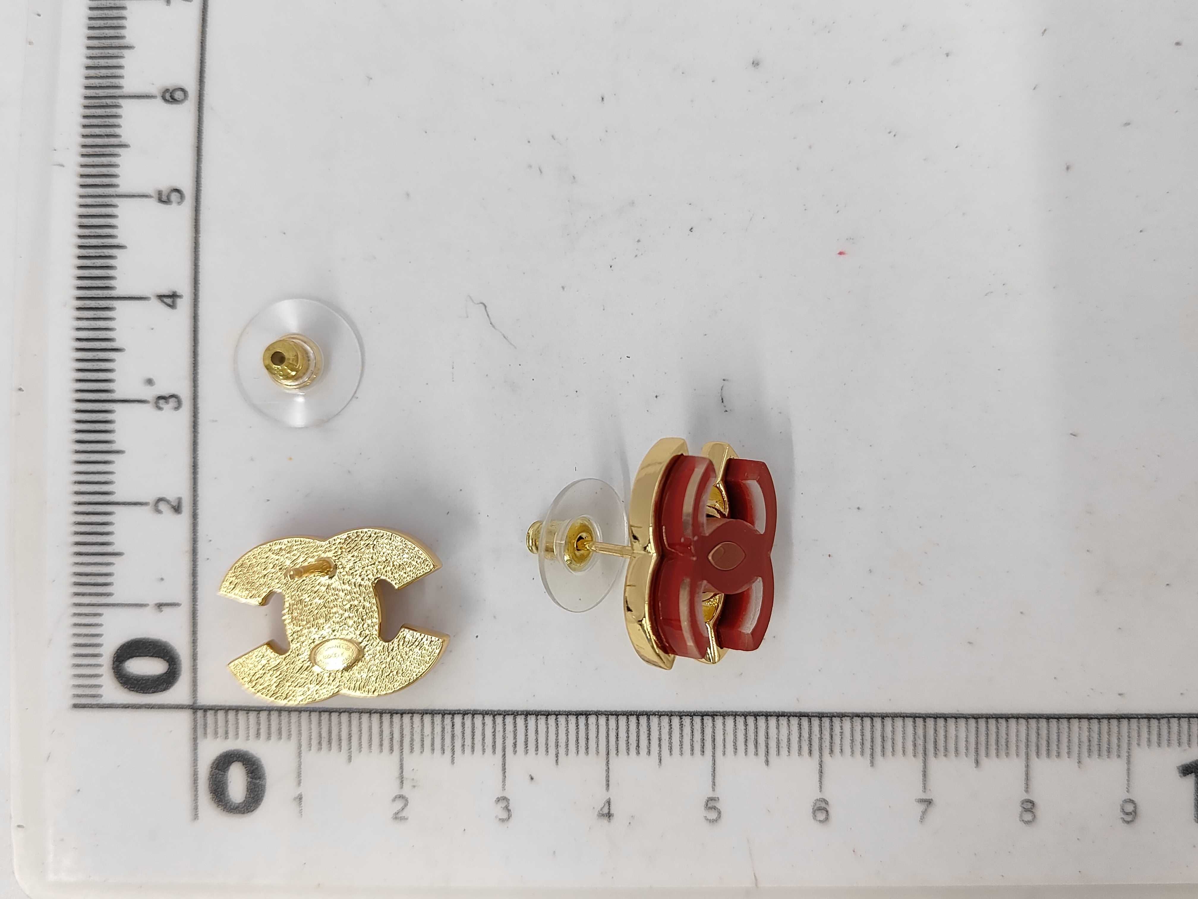 Coco Mark Earrings B23 K Earrings — view 5