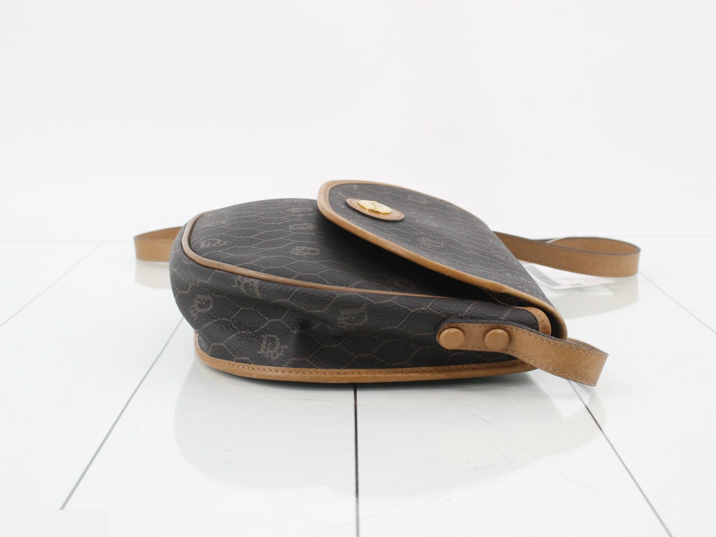 Honeycomb Shoulder Bag — view 3