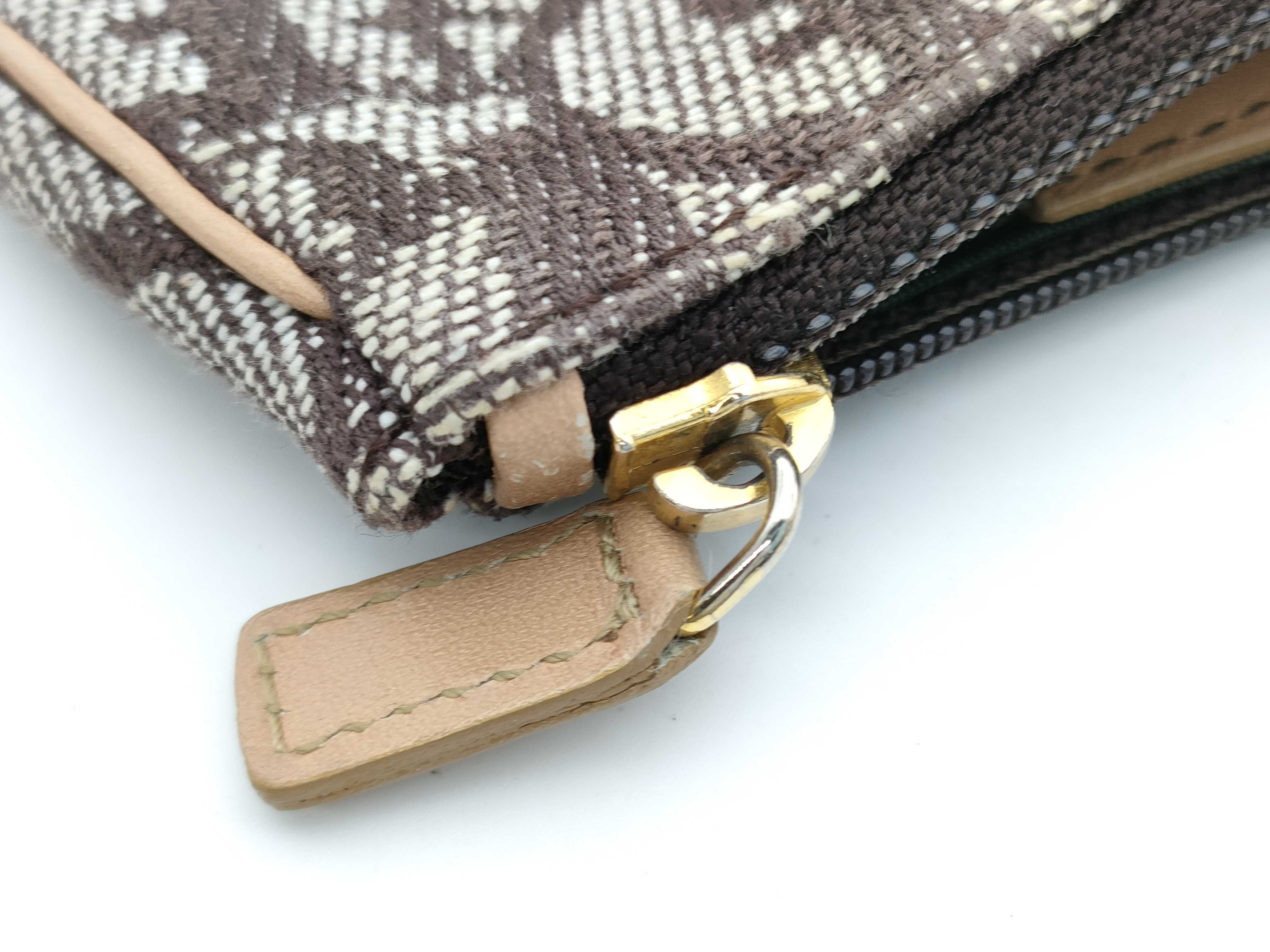 Trotter Saddle Coin Case — view 9