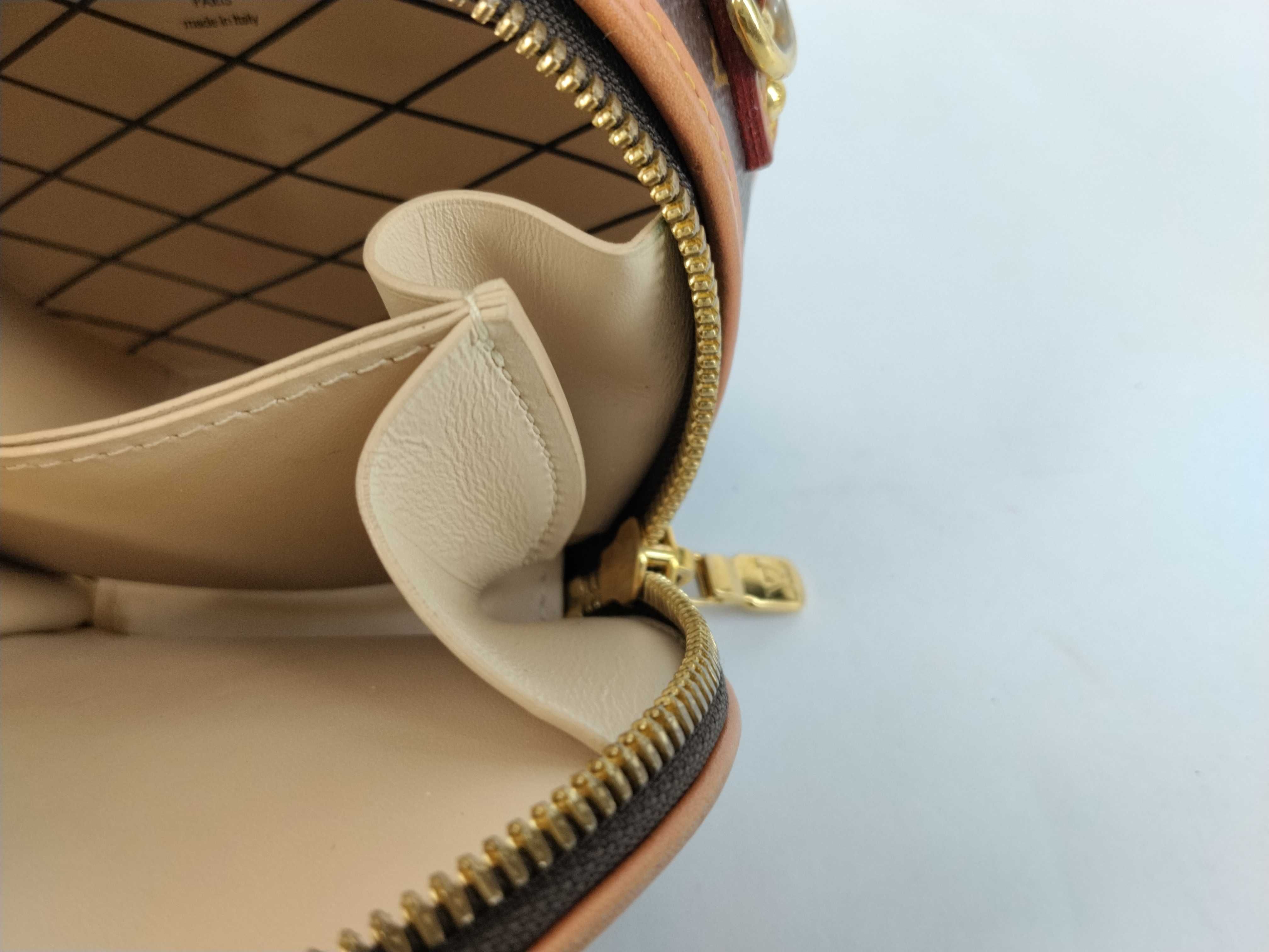 Monogram Louis Vuitton Boite Chapeau Chain Shoulder Bag — view 10