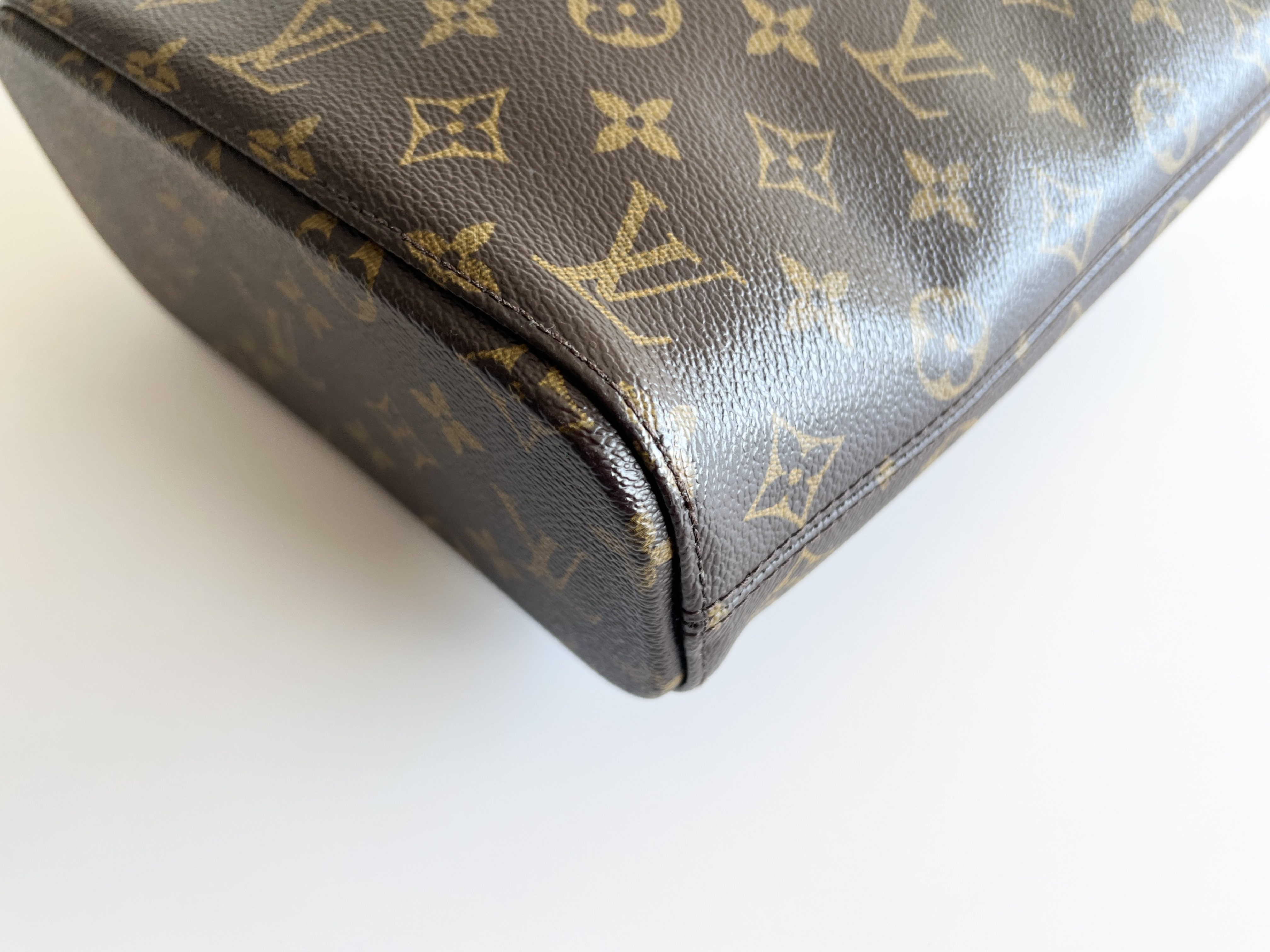 Vavin PM Monogram Leather Handbag Tote Bag — view 12