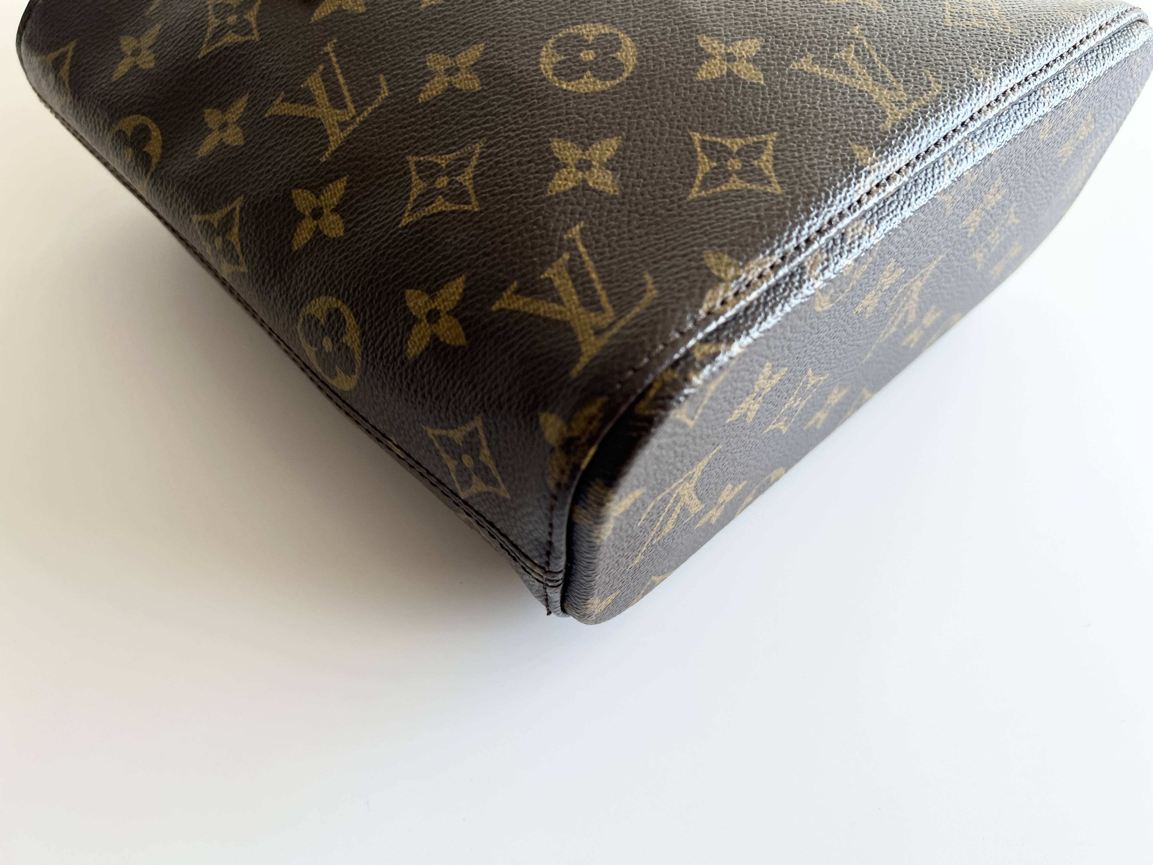 Vavin PM Monogram Leather Handbag Tote Bag — view 13