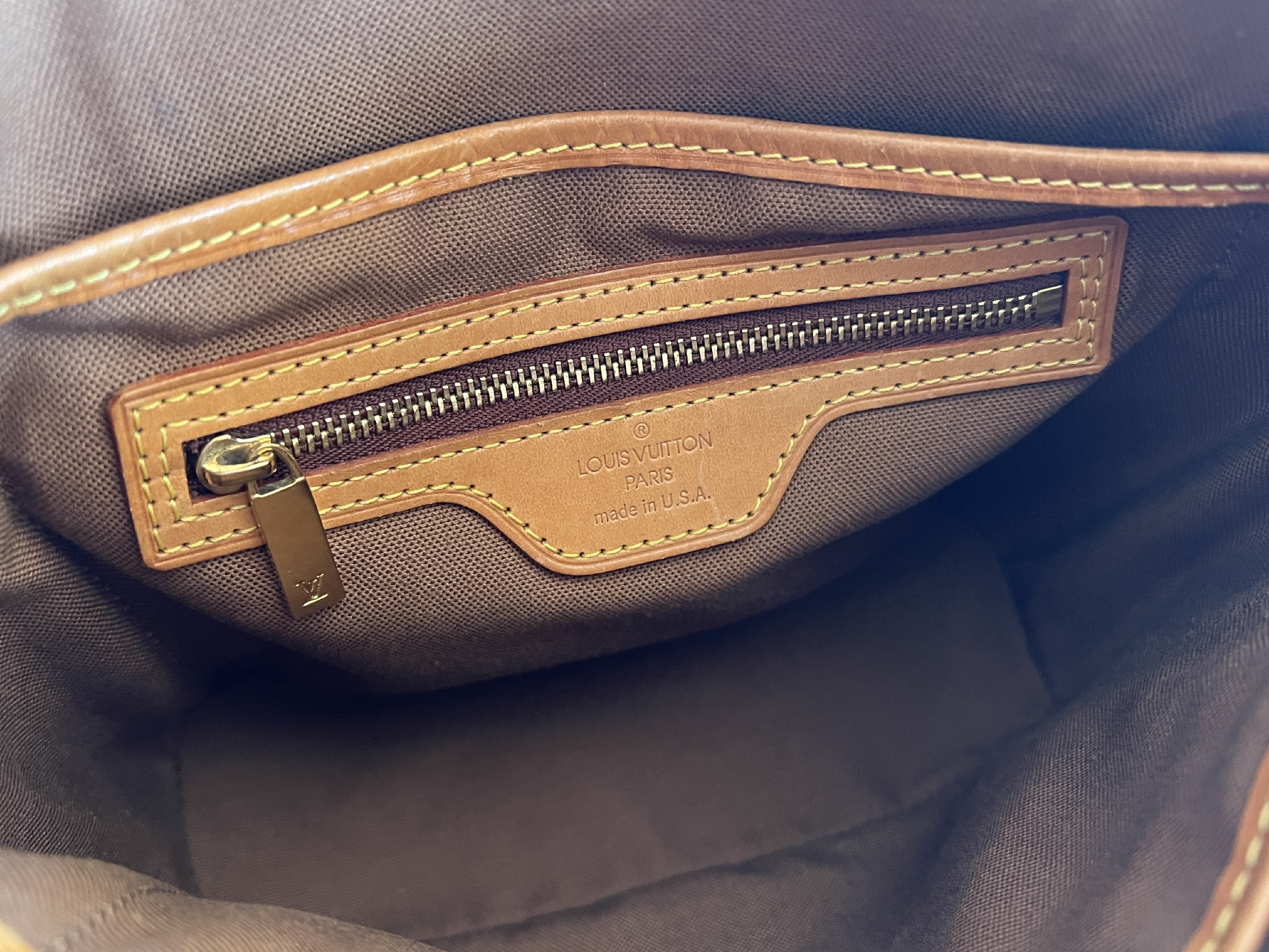Vavin PM Monogram Leather Handbag Tote Bag — view 6