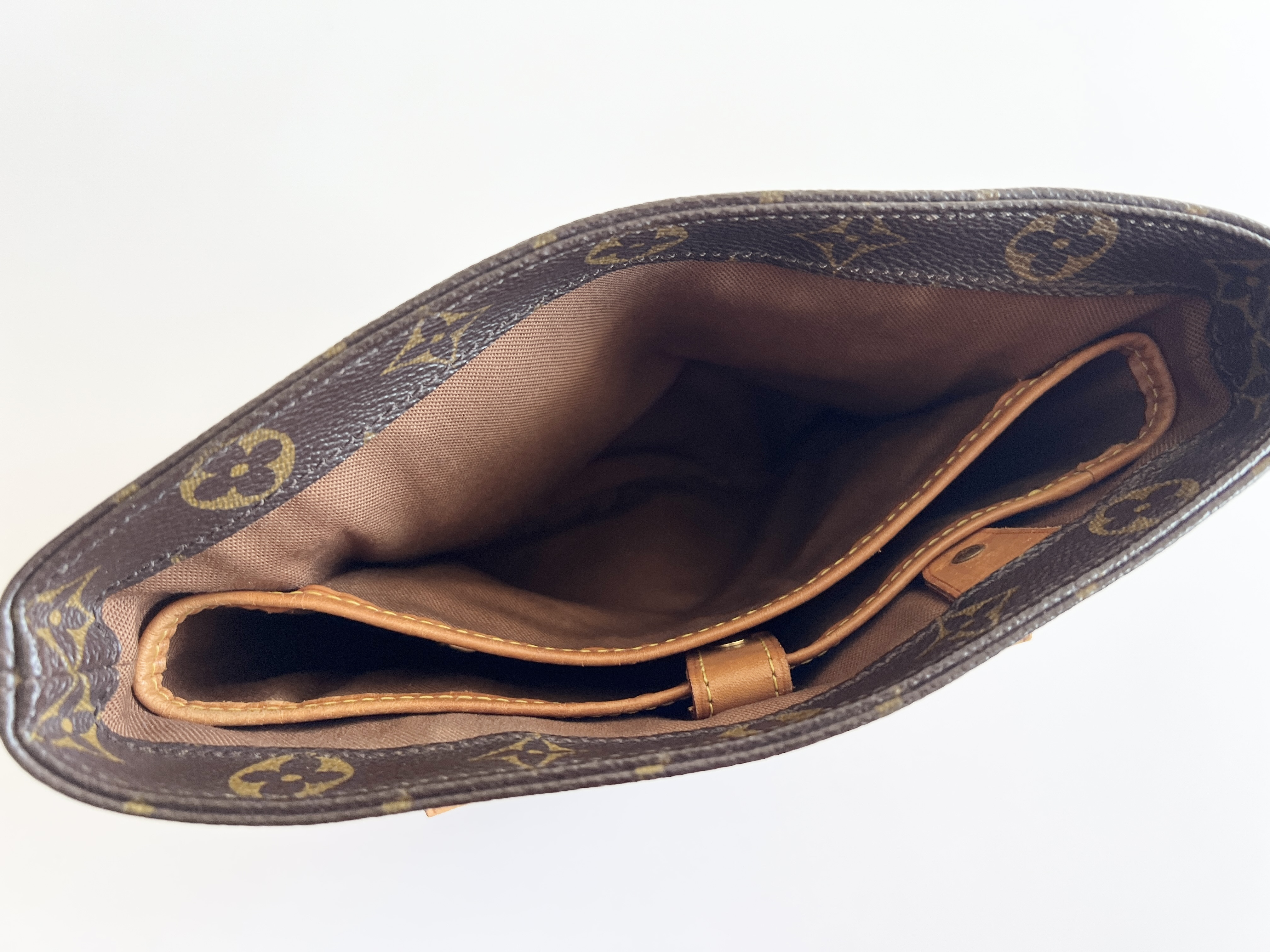 Vavin PM Monogram Leather Handbag Tote Bag — view 8