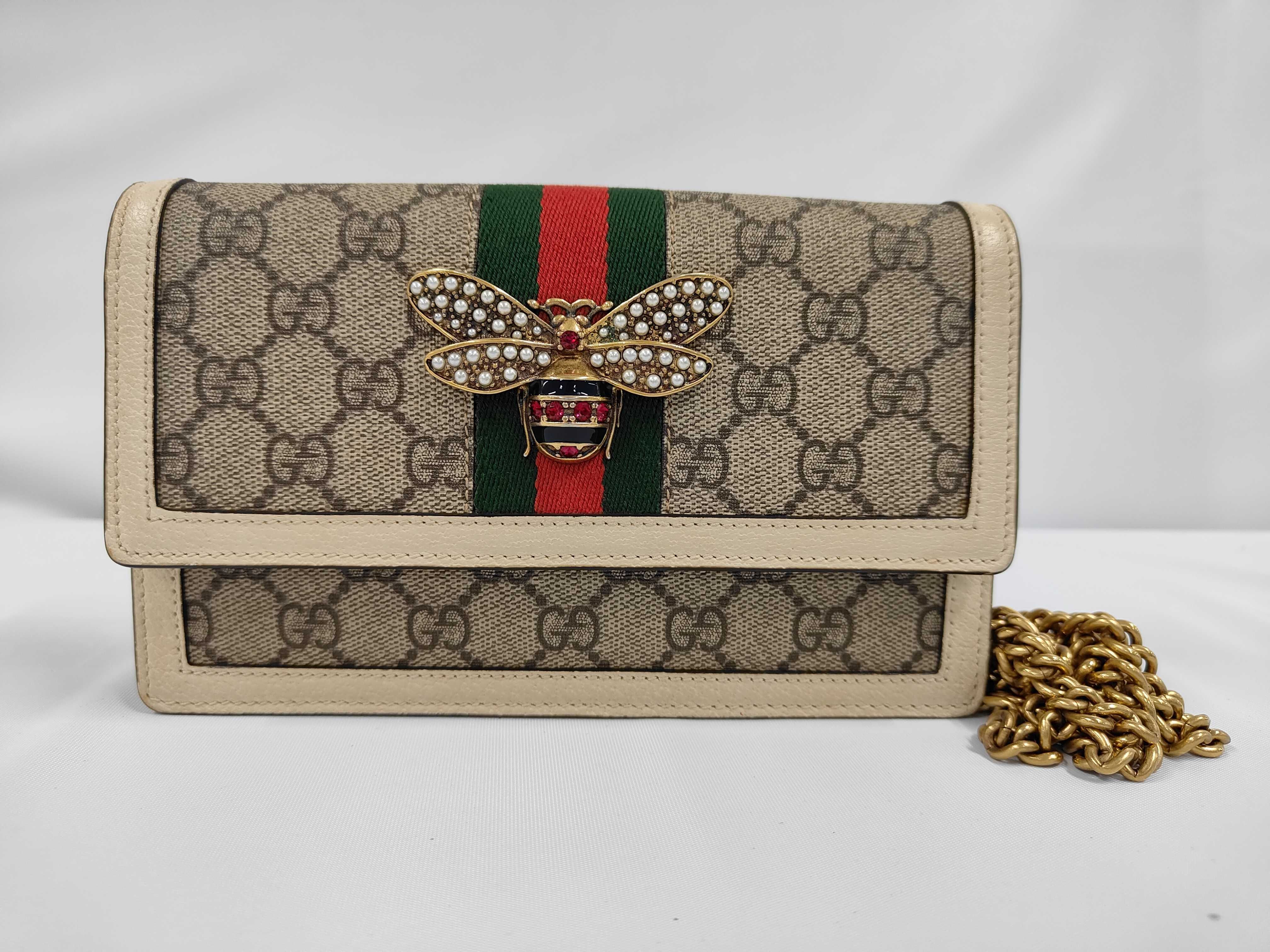 Queen Margaret Bee GG Supreme Chain Wallet Shoulder Bag