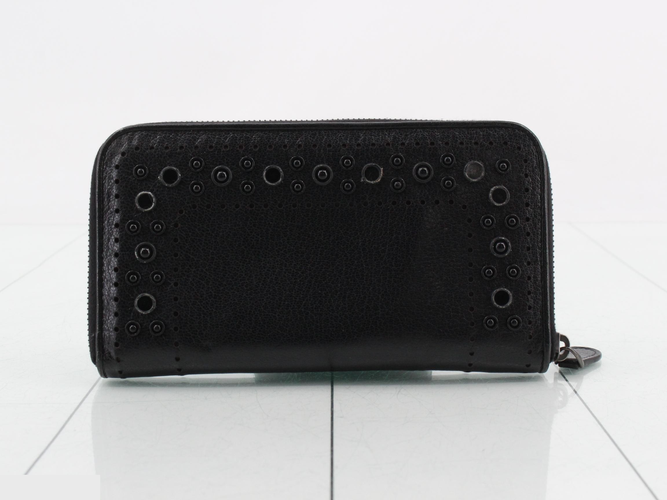 Round zip long wallet, bejeweled, black, with box. — view 2