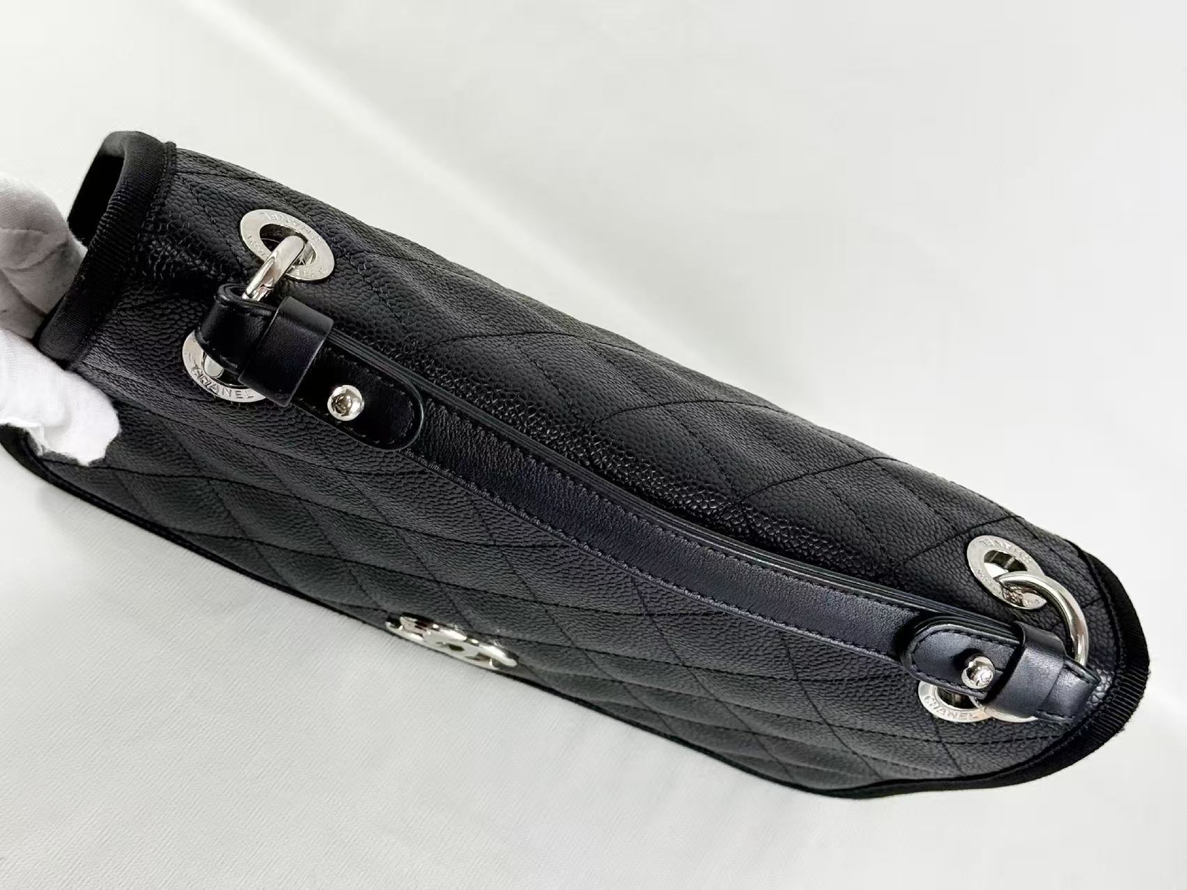 Black Caviar Skin Matelassé 2-way Tanlock Shoulder Bag, W27/H17/D7cm (approx.), serial number in the 25s, with strap and seal, silver hardware, item number 25644716. — view 7